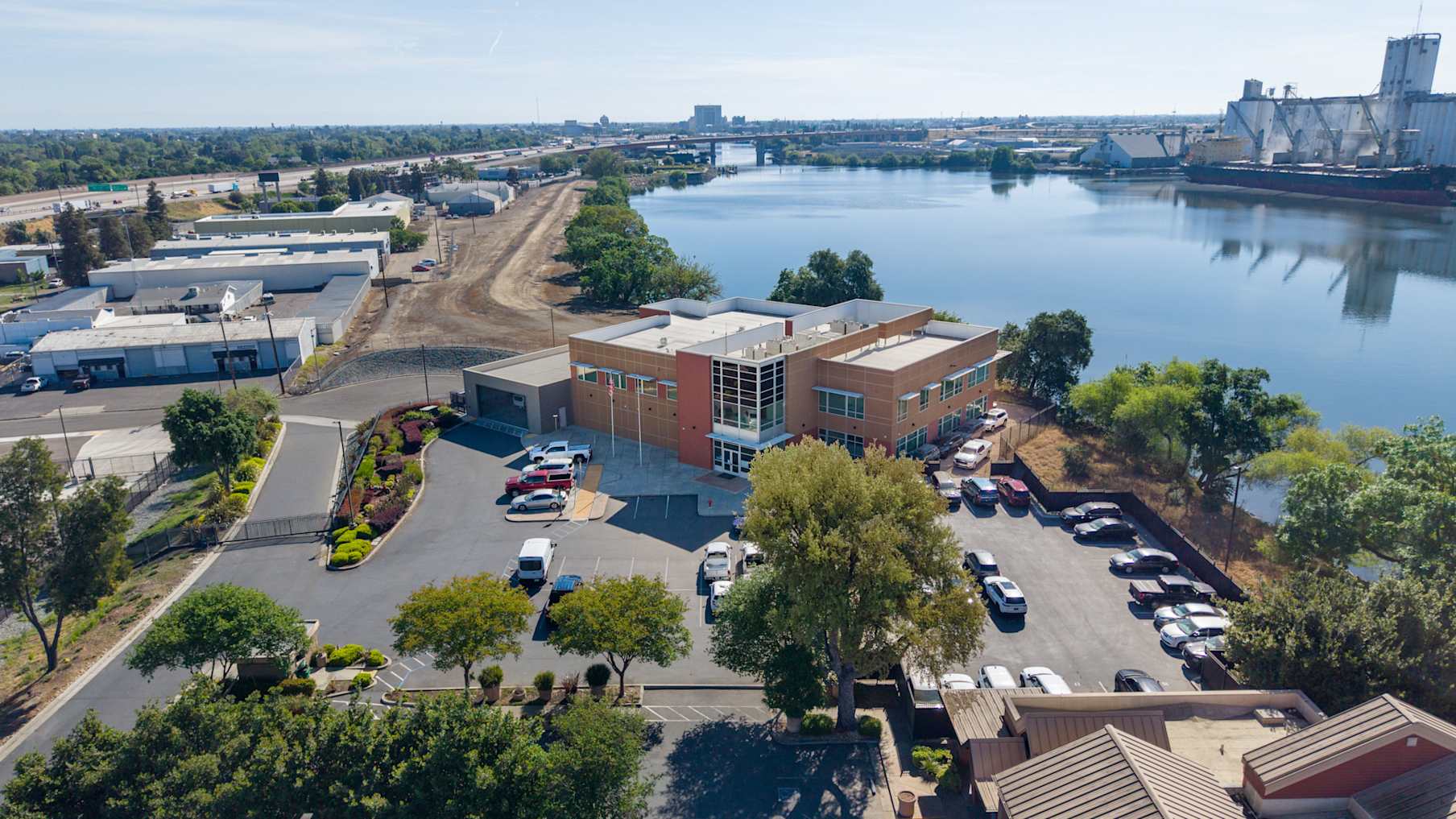 U.S. Immigration and Customs Enforcement (ICE)  Stockton, CA_出售物業