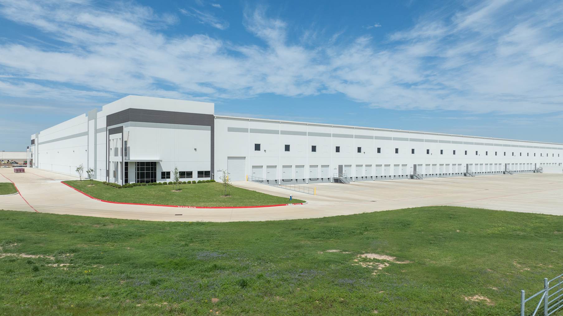 Twinwood Distribution Center II_판매용 부동산