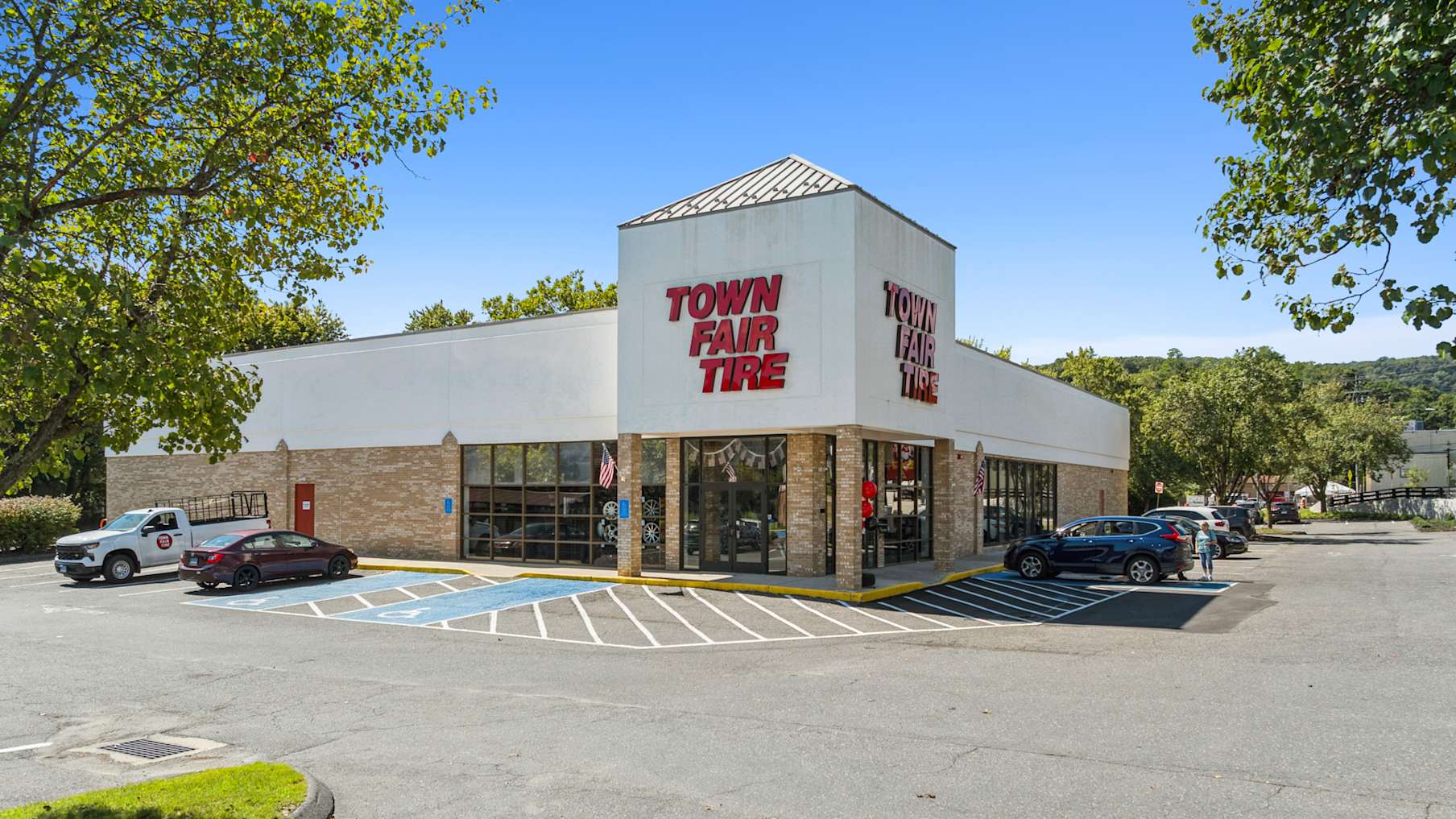 Town Fair Tire &amp; Advance Auto Parts - Naugatuck, CT 5_Property for Sale