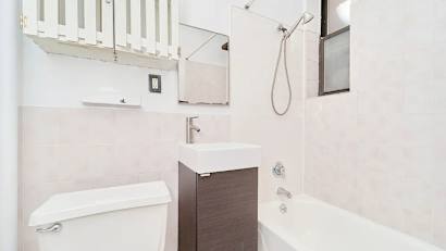 239 West 20th Street 19_Property for Sale