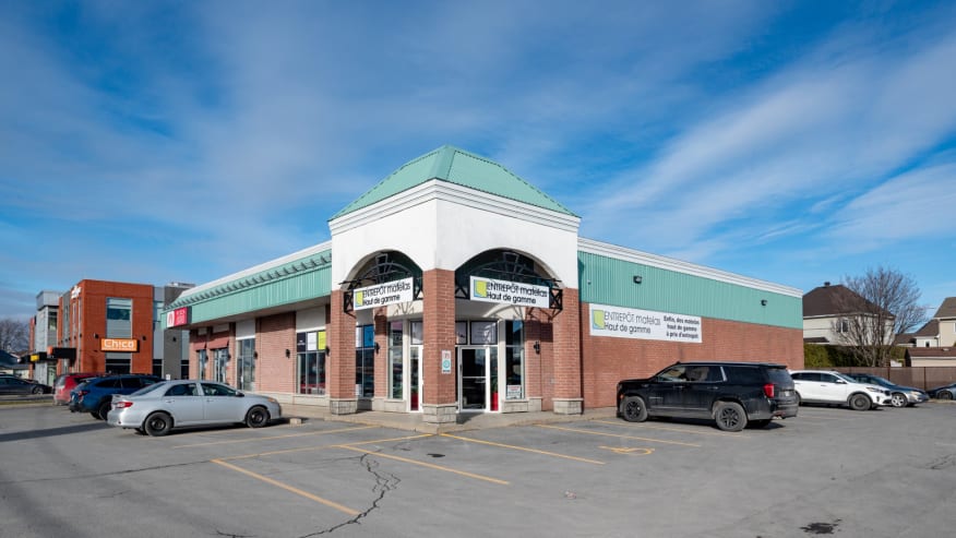 239 boul. Saint Luc - Commercial Property in Saint-Jean-sur-Richelieu 4_Property for Sale
