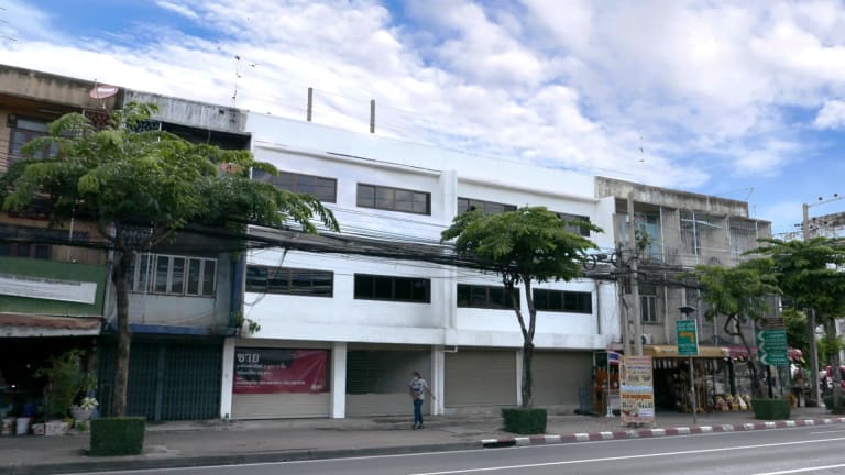 4 Shophouses on Suksawas Road_Propiedad en venta