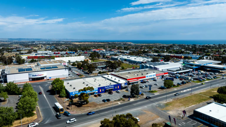 160-168 Beach Road Noarlunga Centre_Imóvel à venda