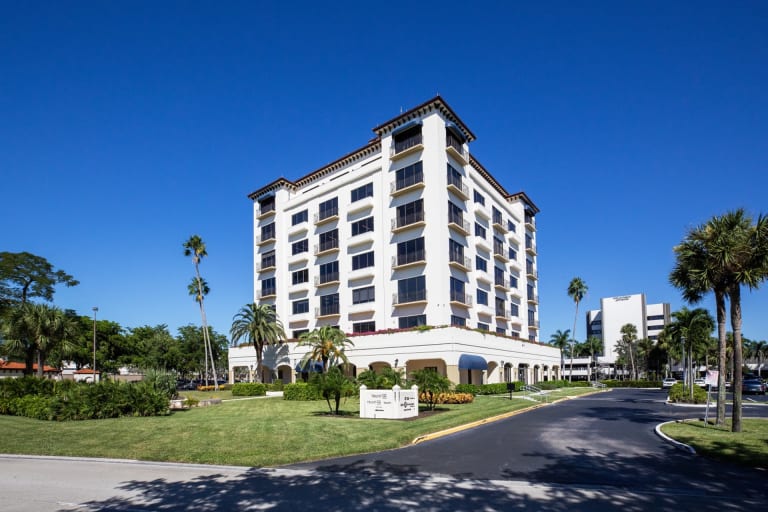 The Truist Building - Naples, FL _Immobilie zu verkaufen