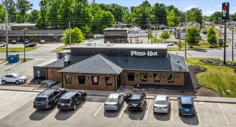 Pizza Hut - Elyria, OH_Property for Sale