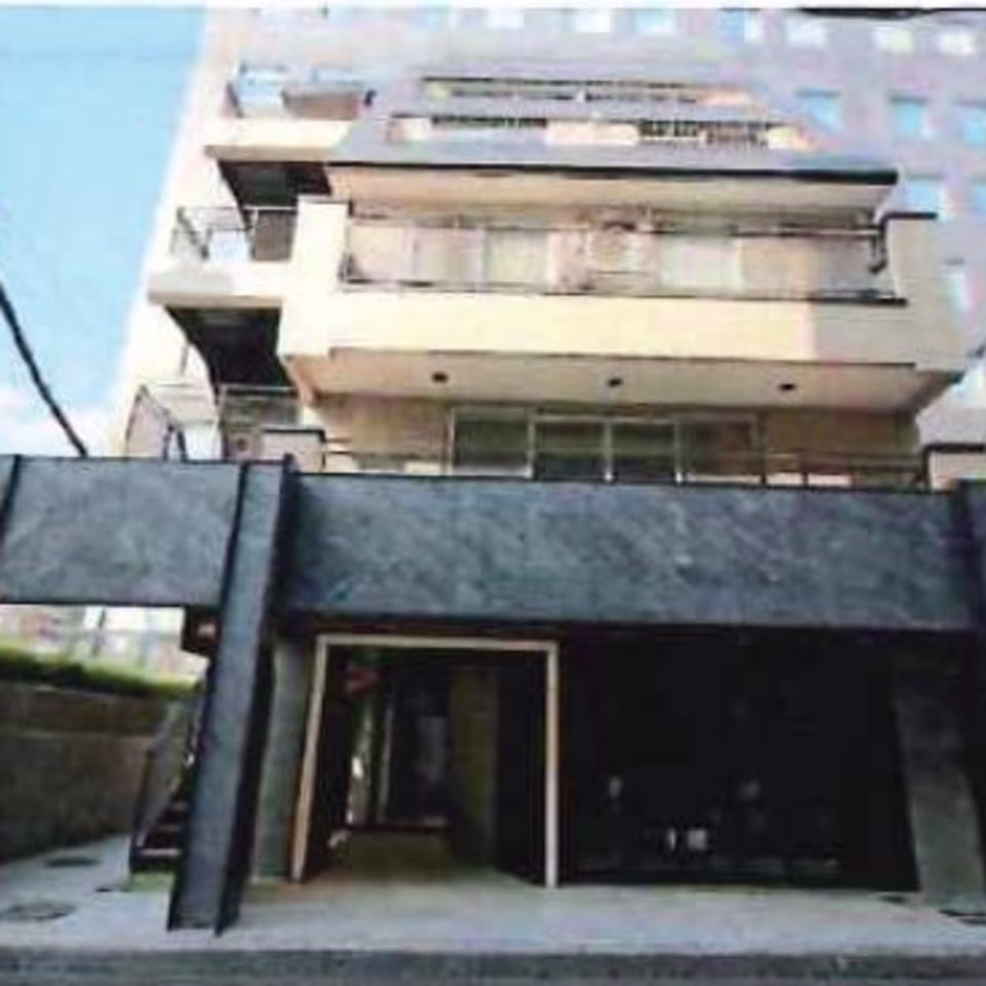 荒木町13-2
