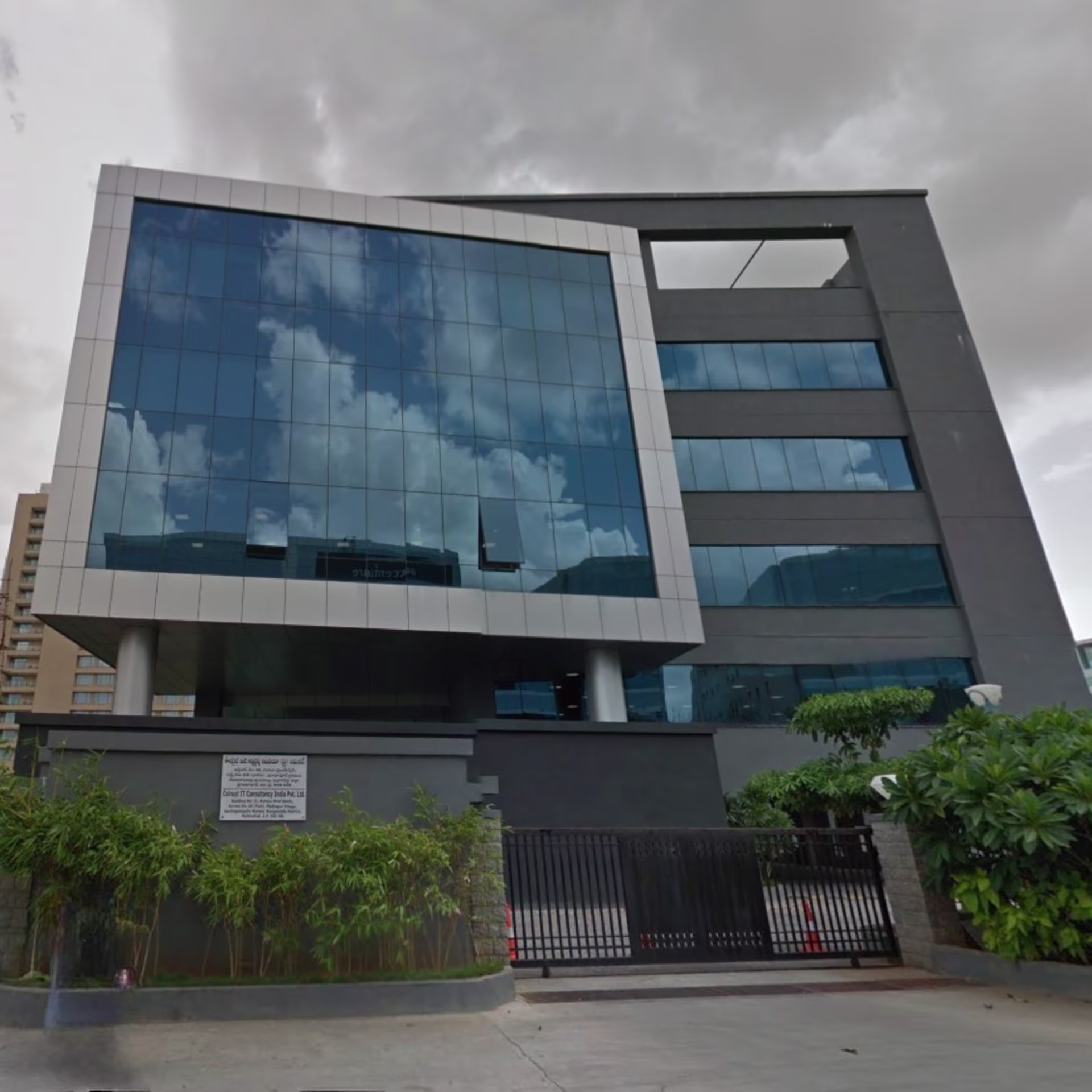 HUDA Techno Enclave