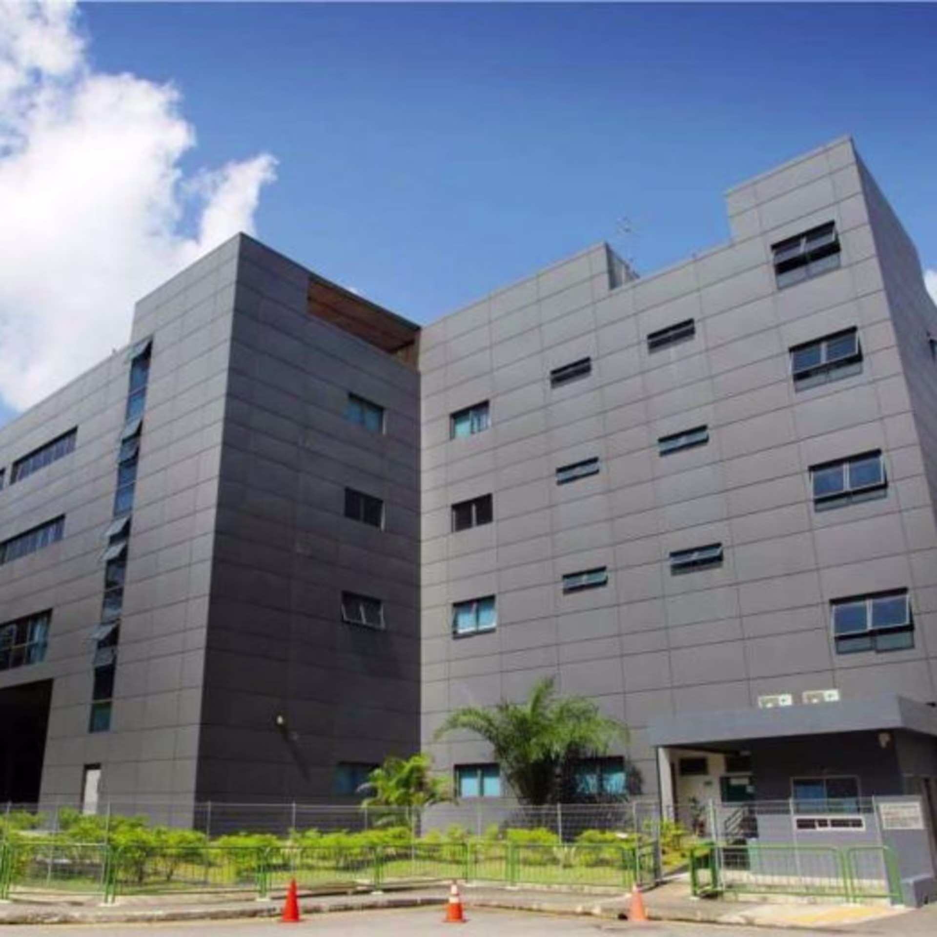 8 Commonwealth Lane