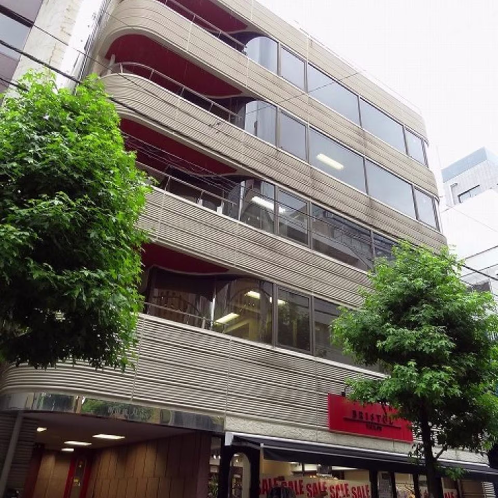 飯田橋3-9-7