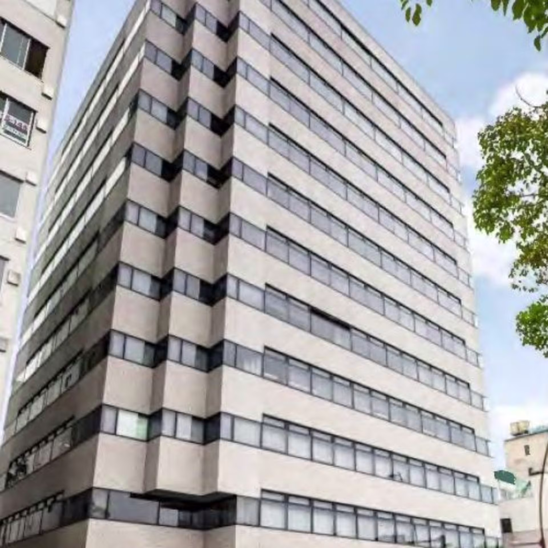 寿町1-1-8