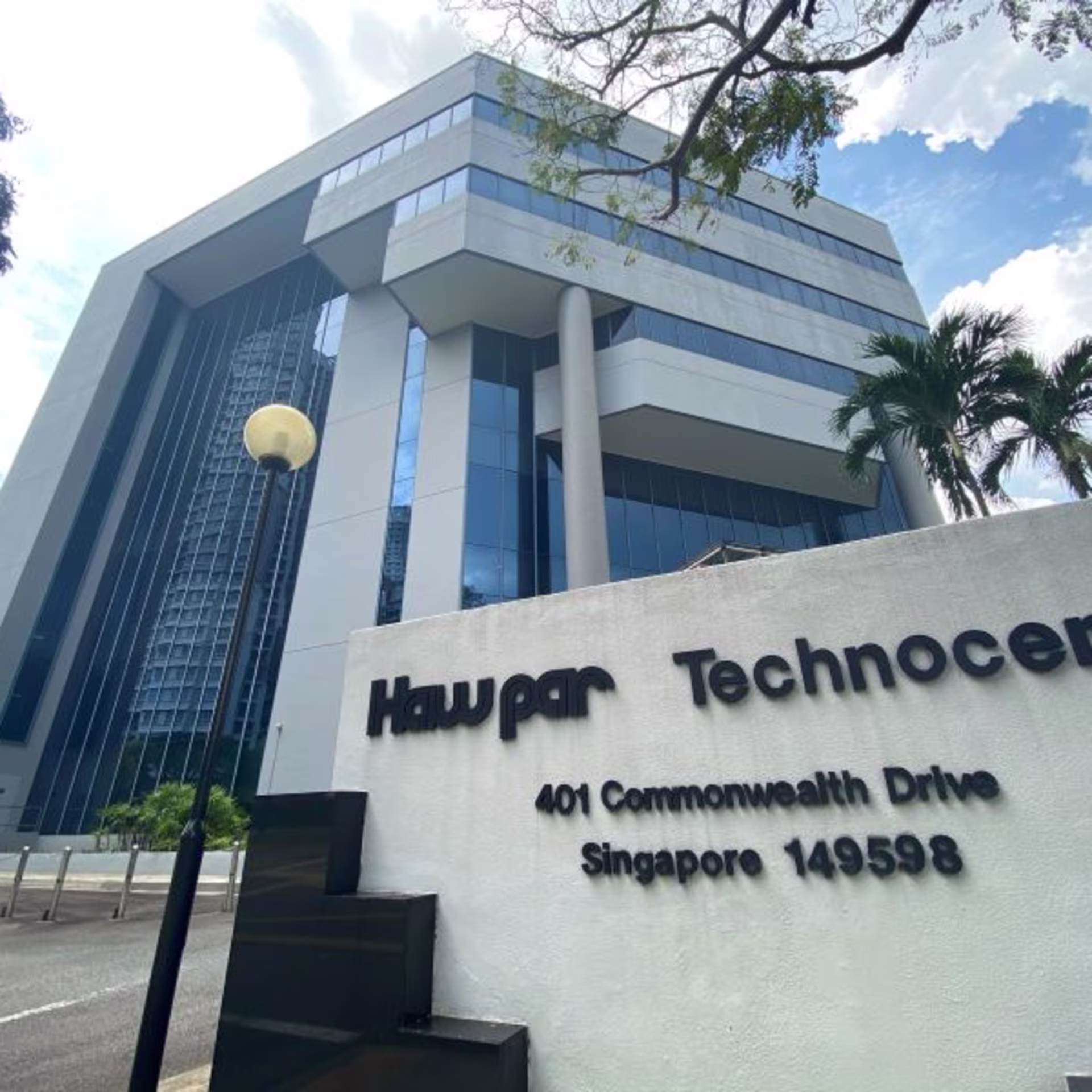 401 Commonwealth Drive