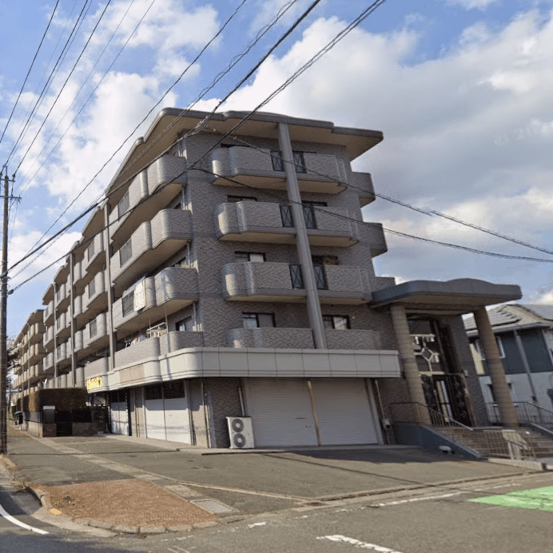 筑紫駅前通1-150-1