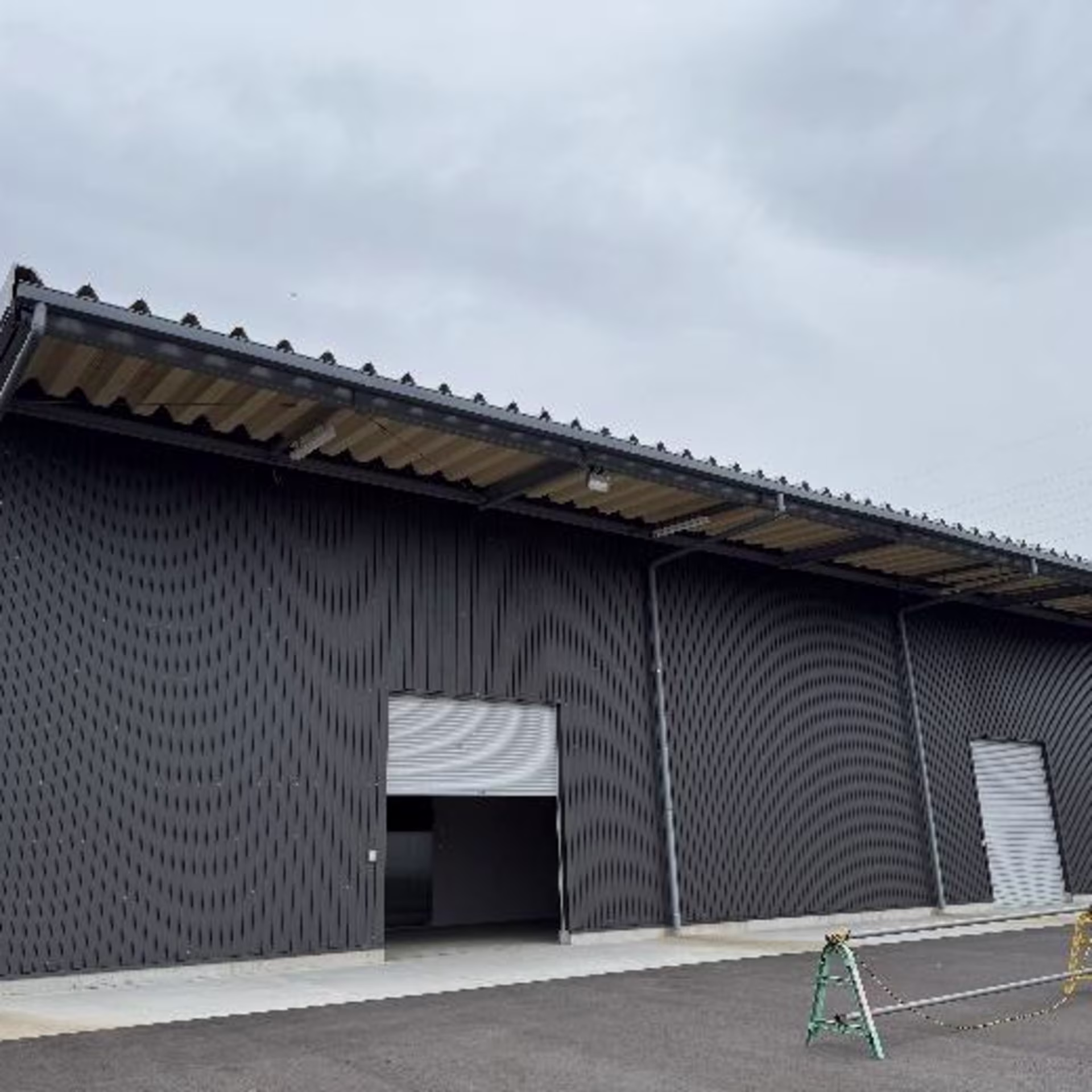 千葉県旭市三川貸倉庫