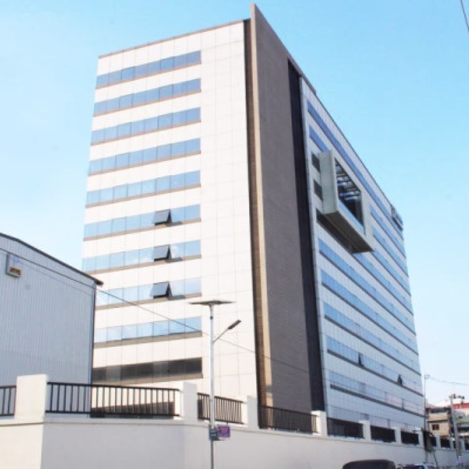 348, Avinashi Rd, near Boomerang, Peelamedu, HUDCO Colony.