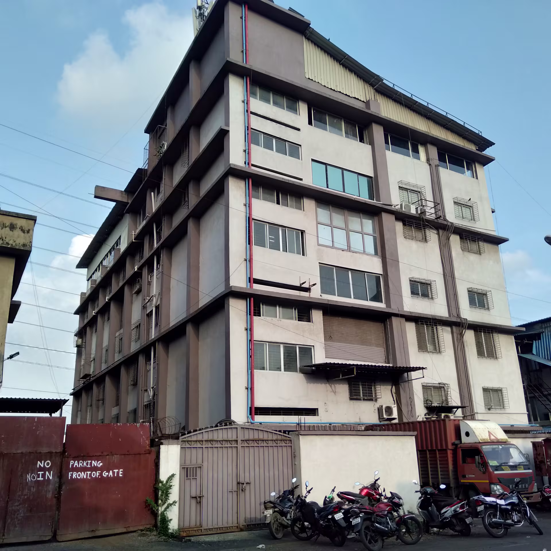 Warehouse in Navi Mumbai