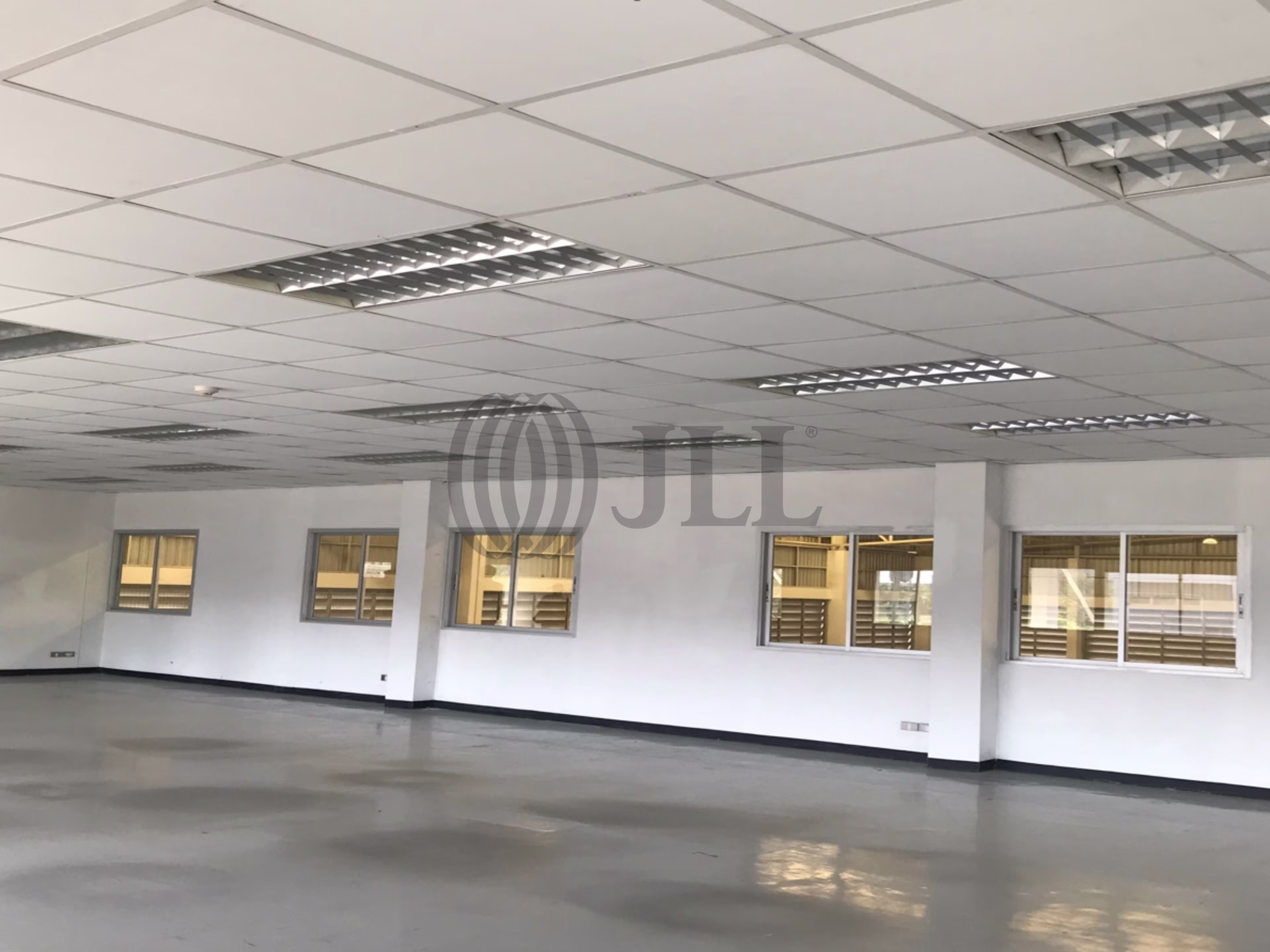 Warehouse at Amata City (Chewathai)