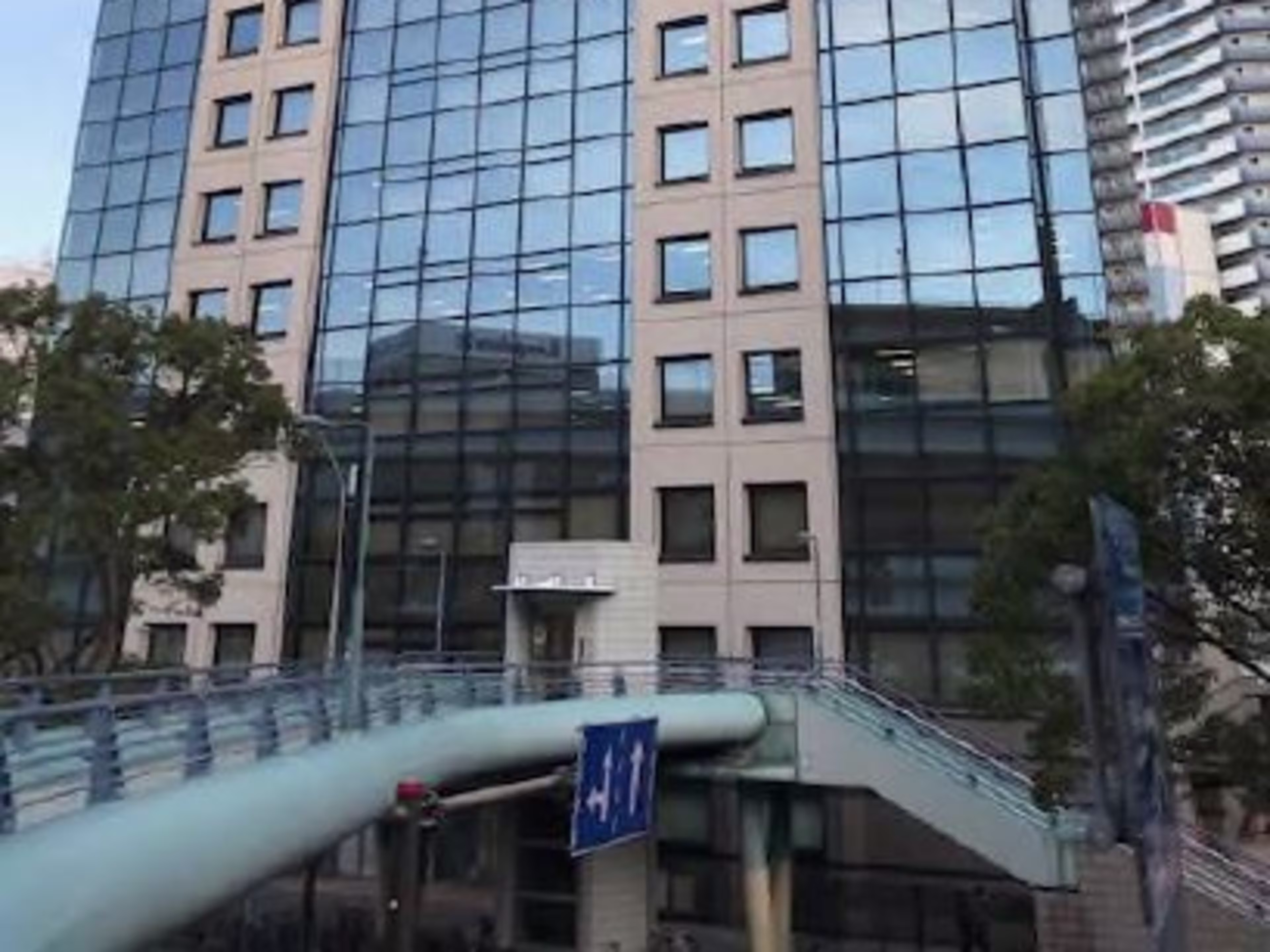 ヨコハマポートサイドビル