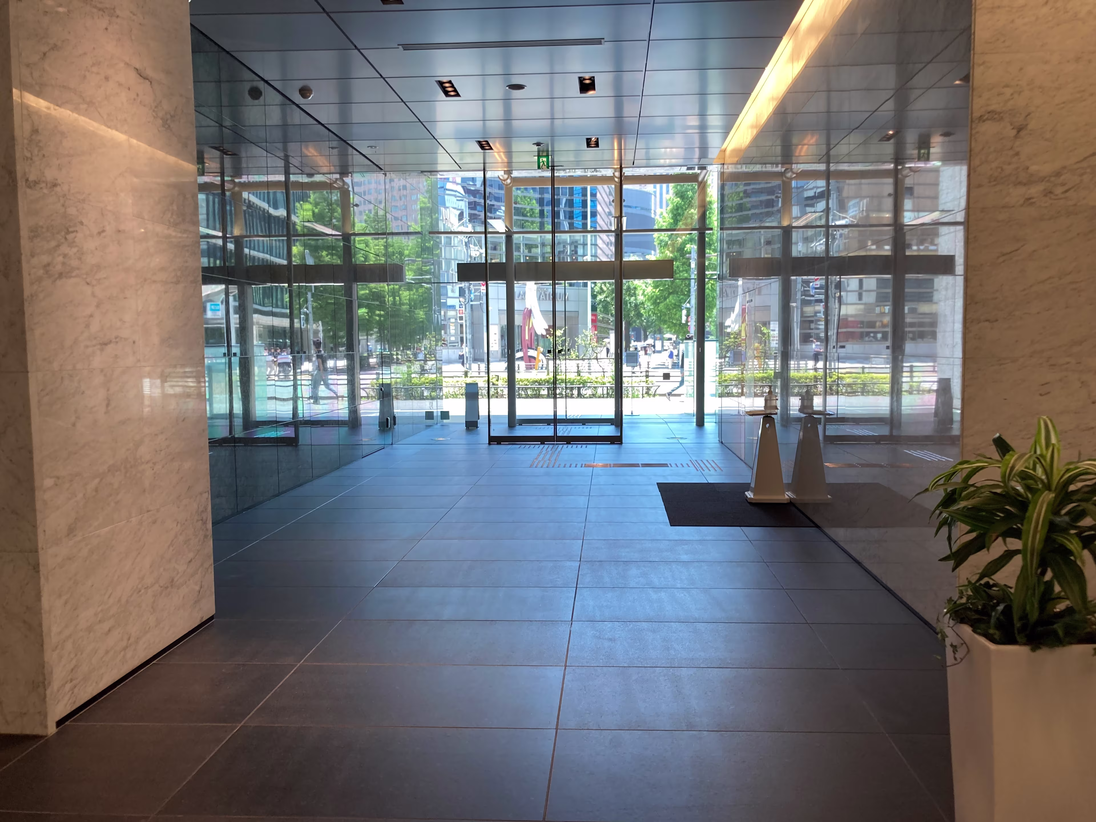 野村不動産西新宿ビル