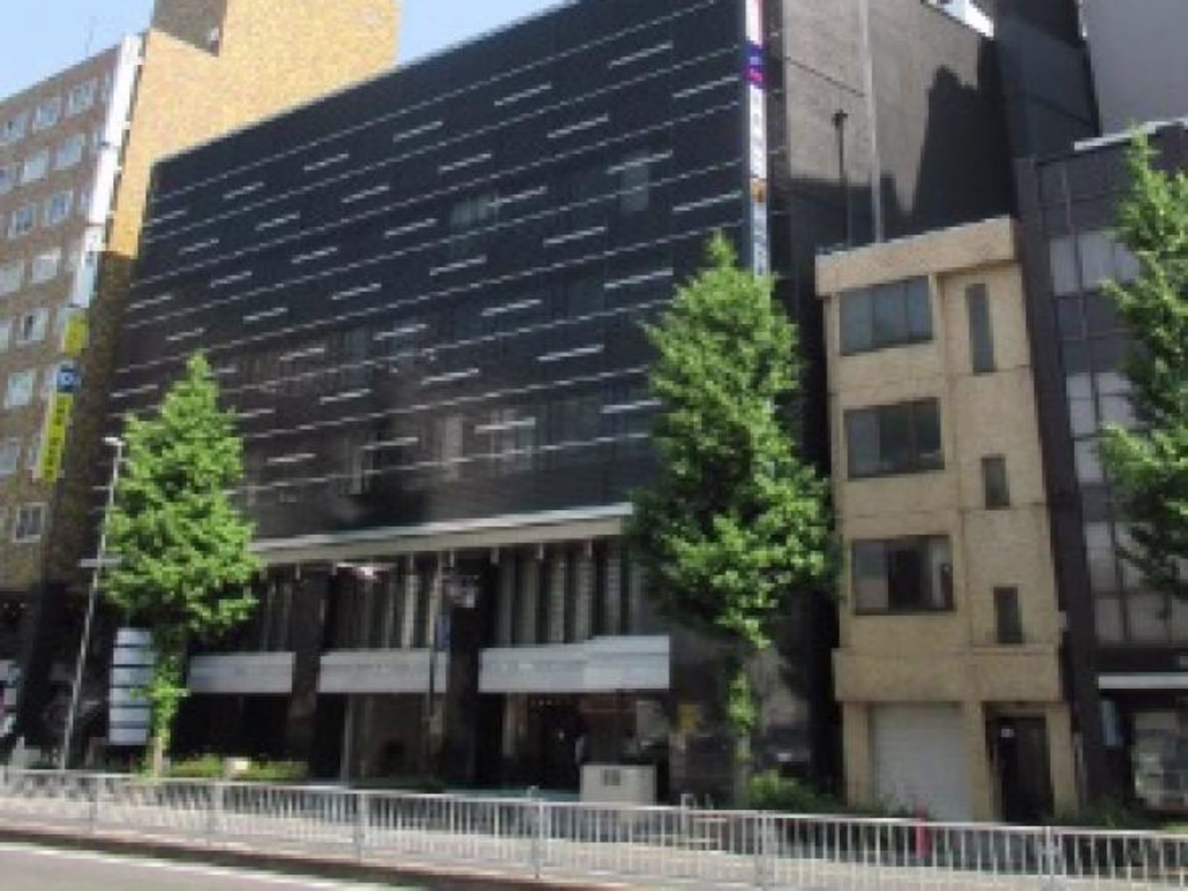 雲竜フレックスビル西館