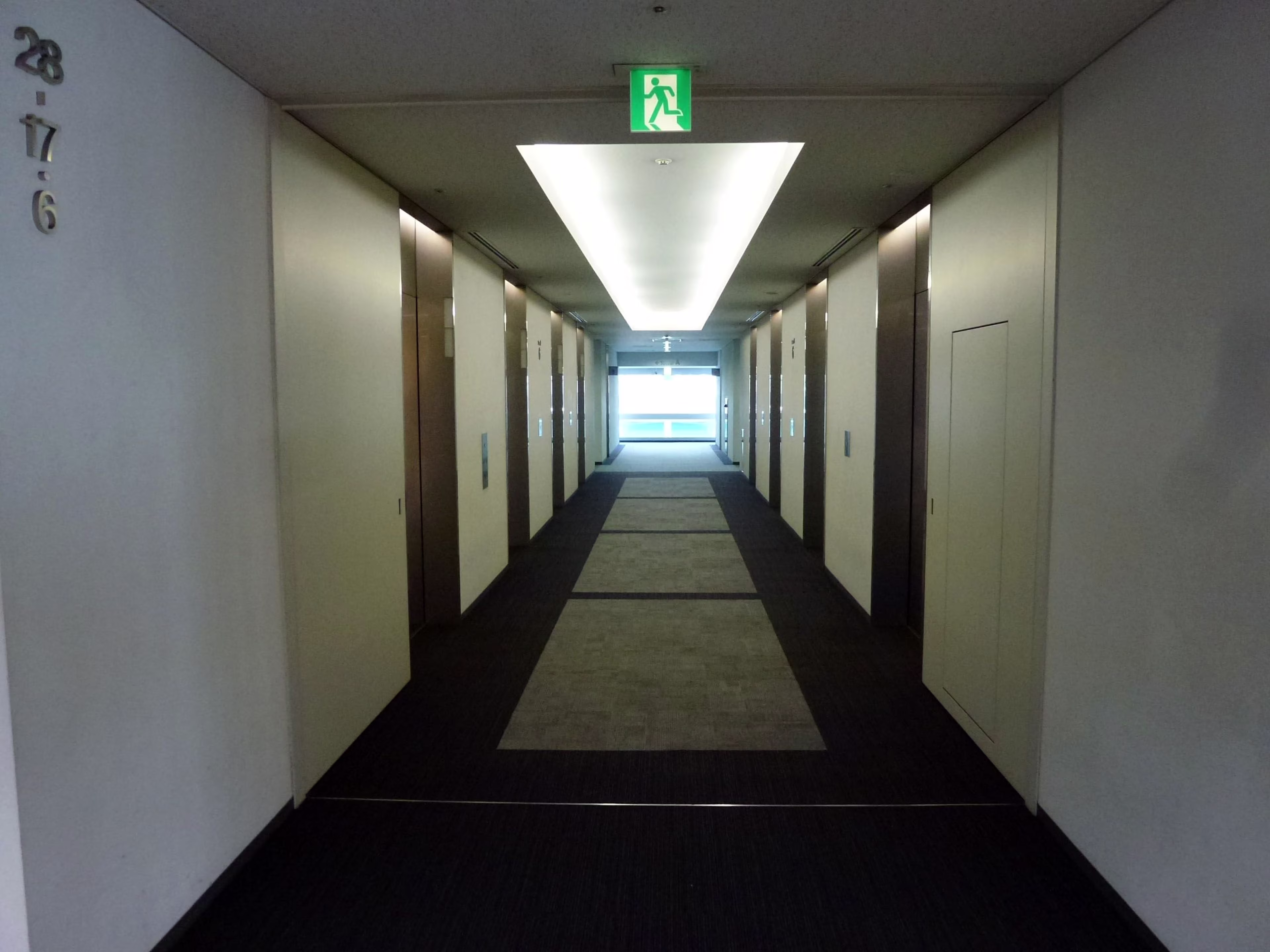 クイーンズタワーB