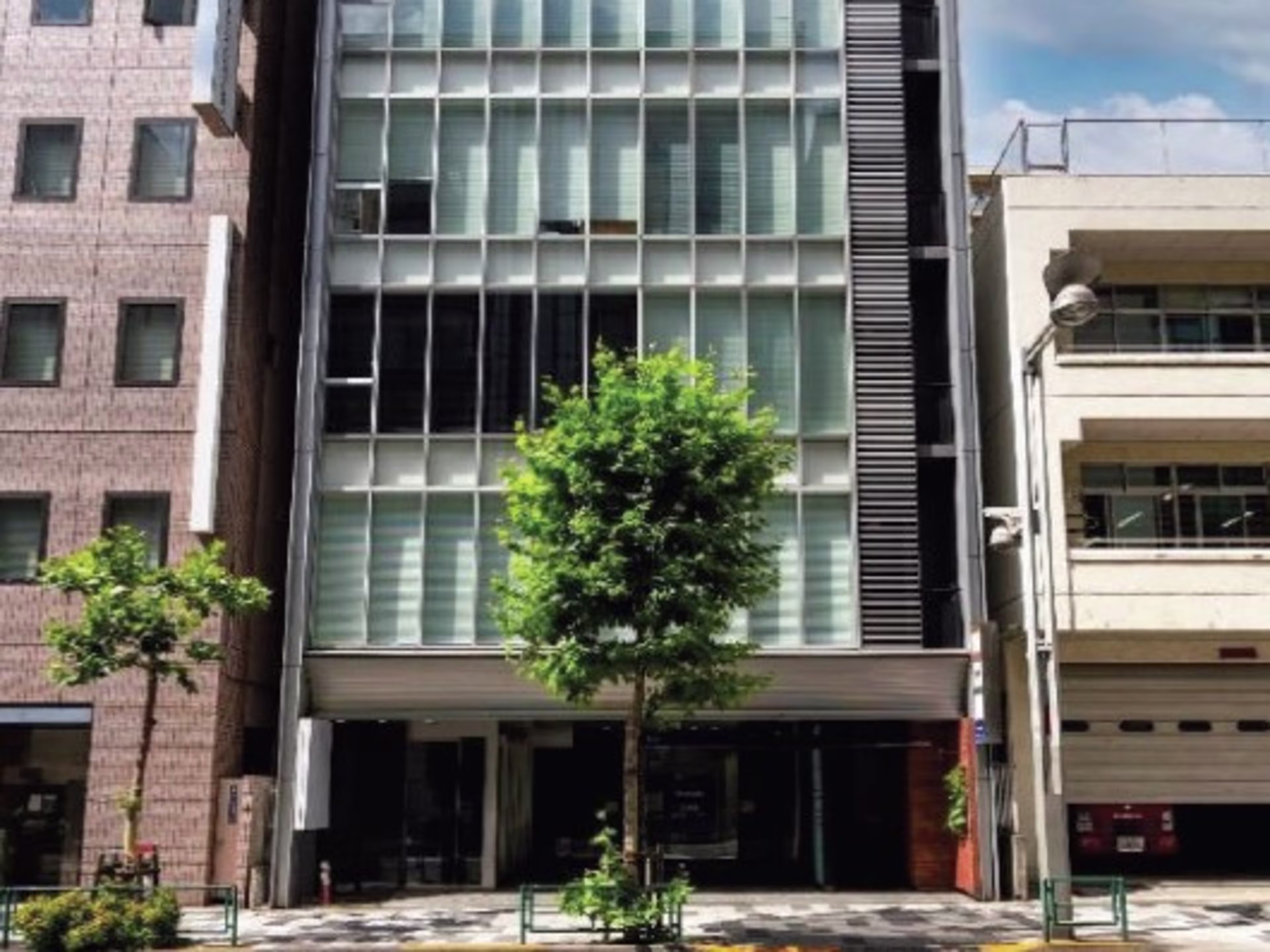 近鉄新宿御苑ビル