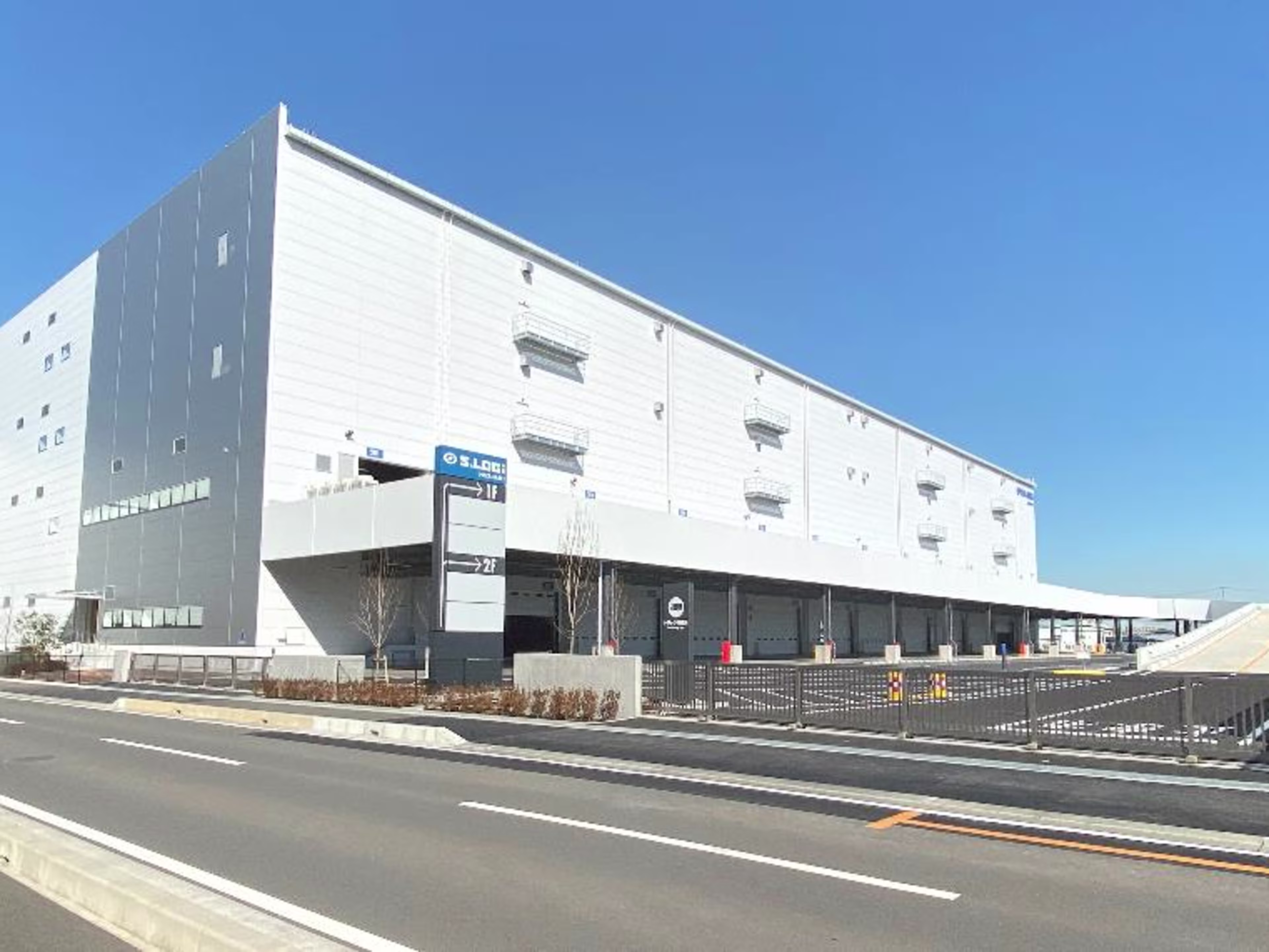 エスロジ新座East1