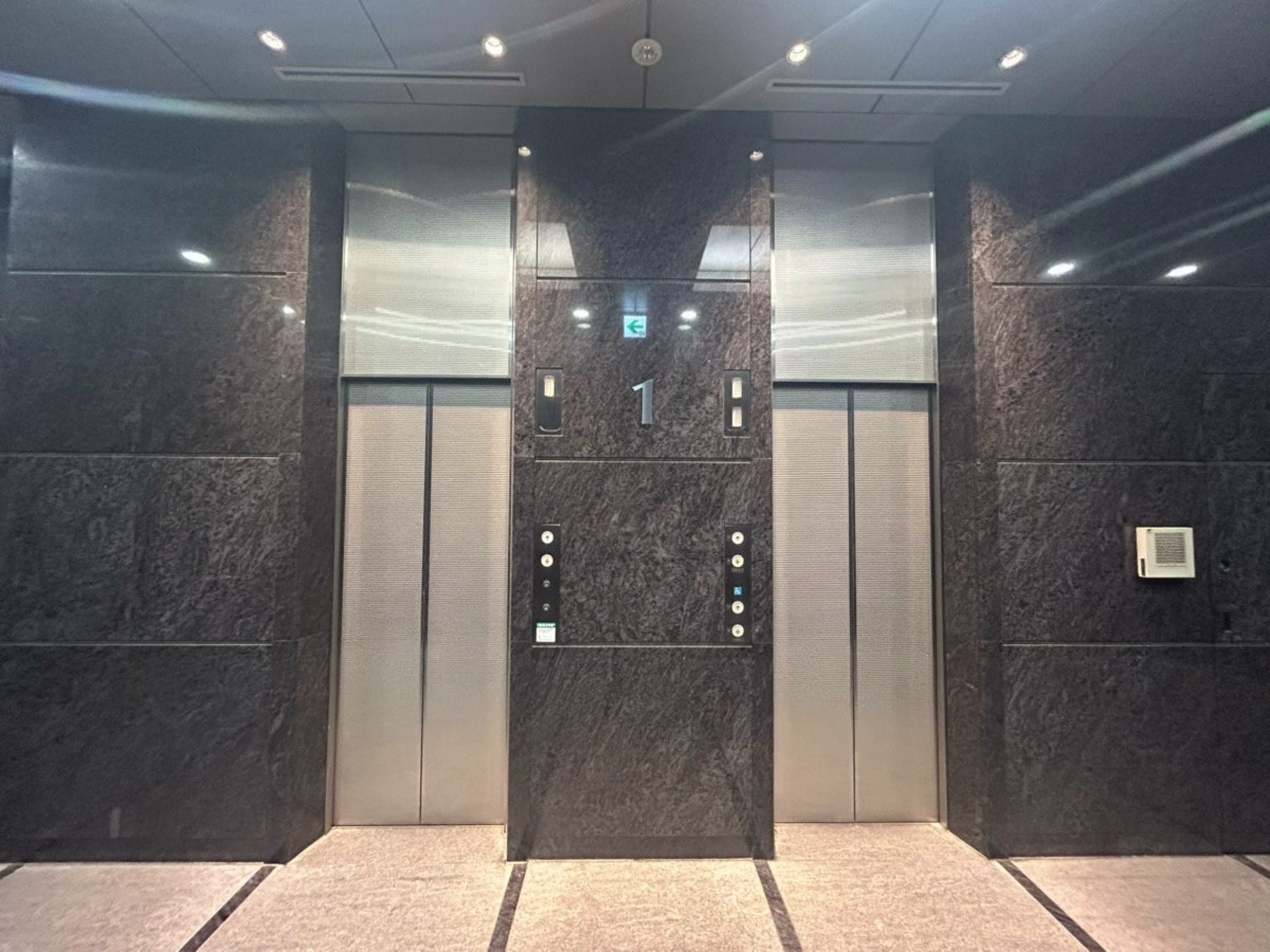 MUSUBIA NAGOYA SAKAE（ムスビア名古屋栄ビル）