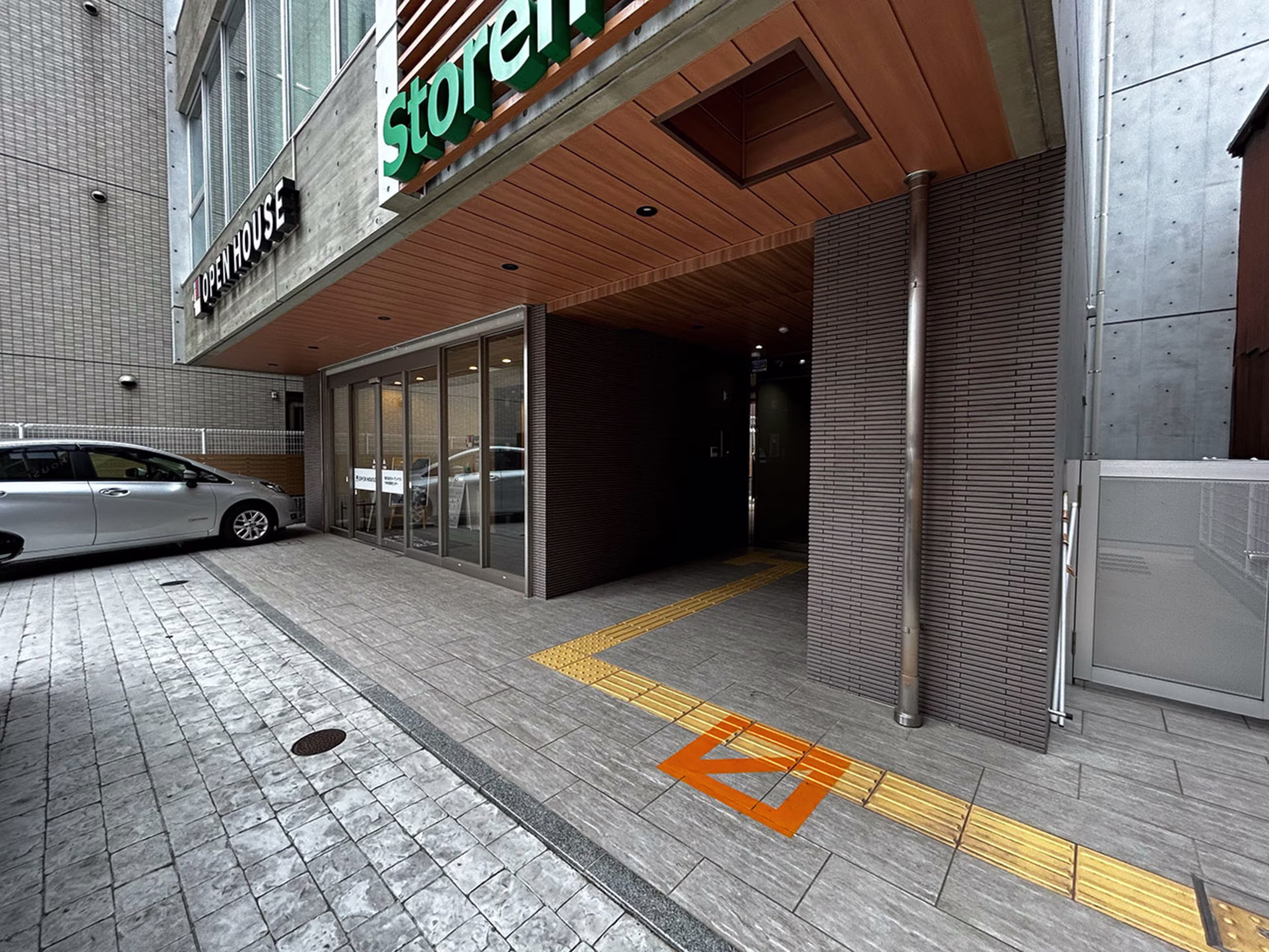Storefront（ストアフロント）