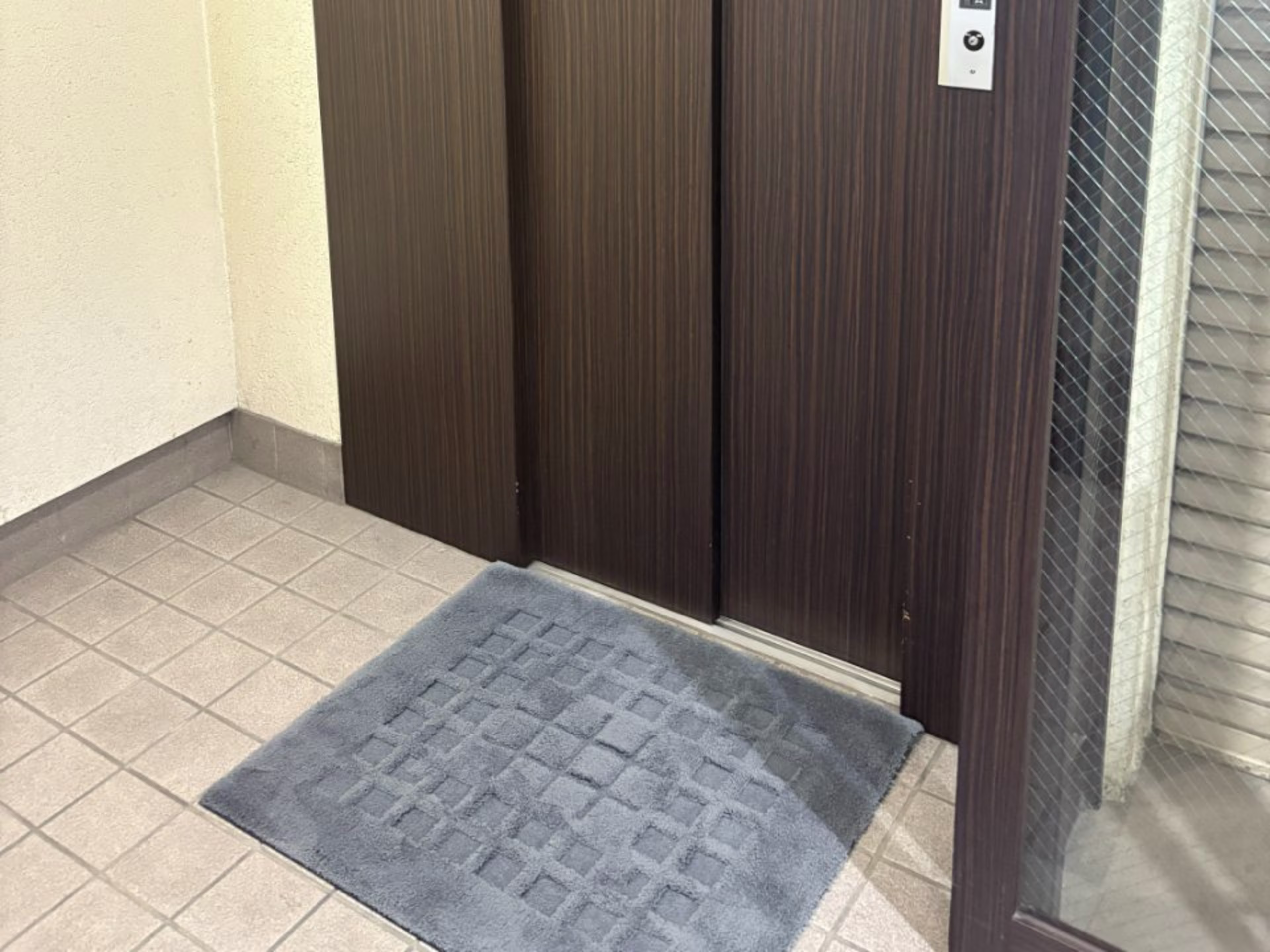 茶本C&Nビル