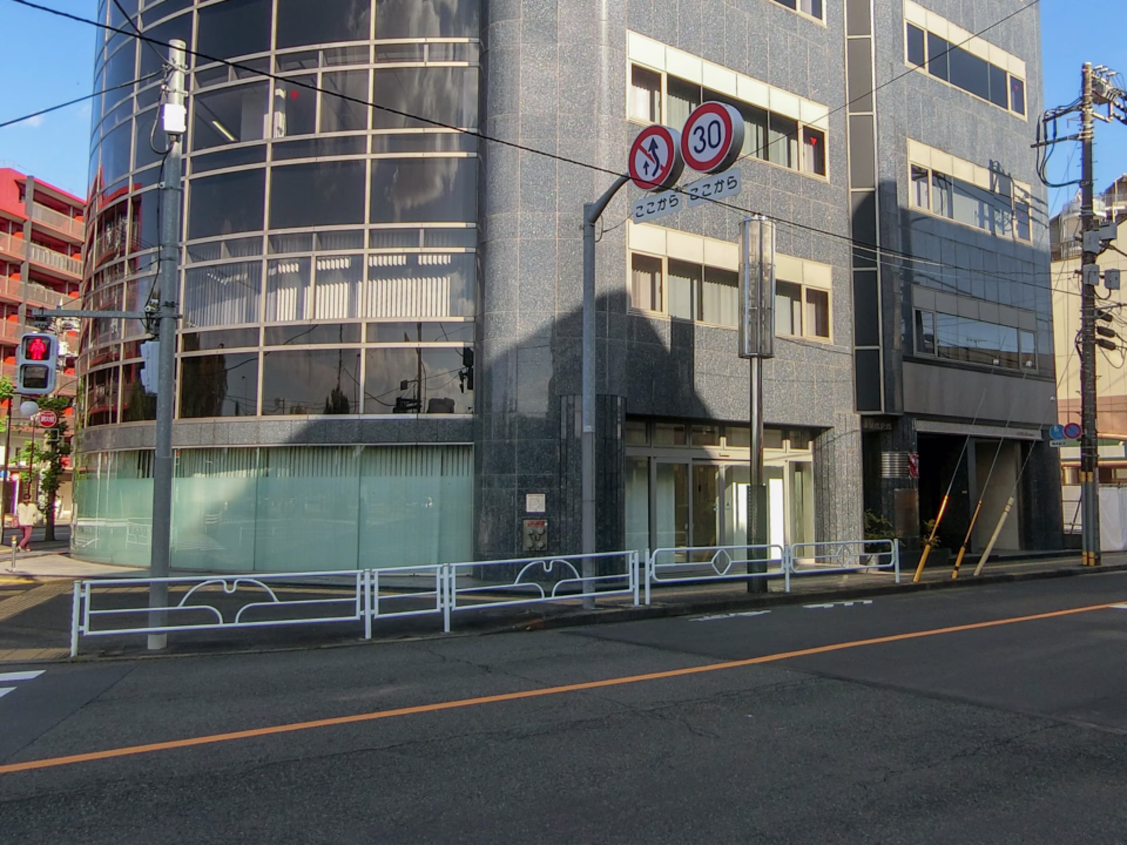 いちご立川公園通りビル
