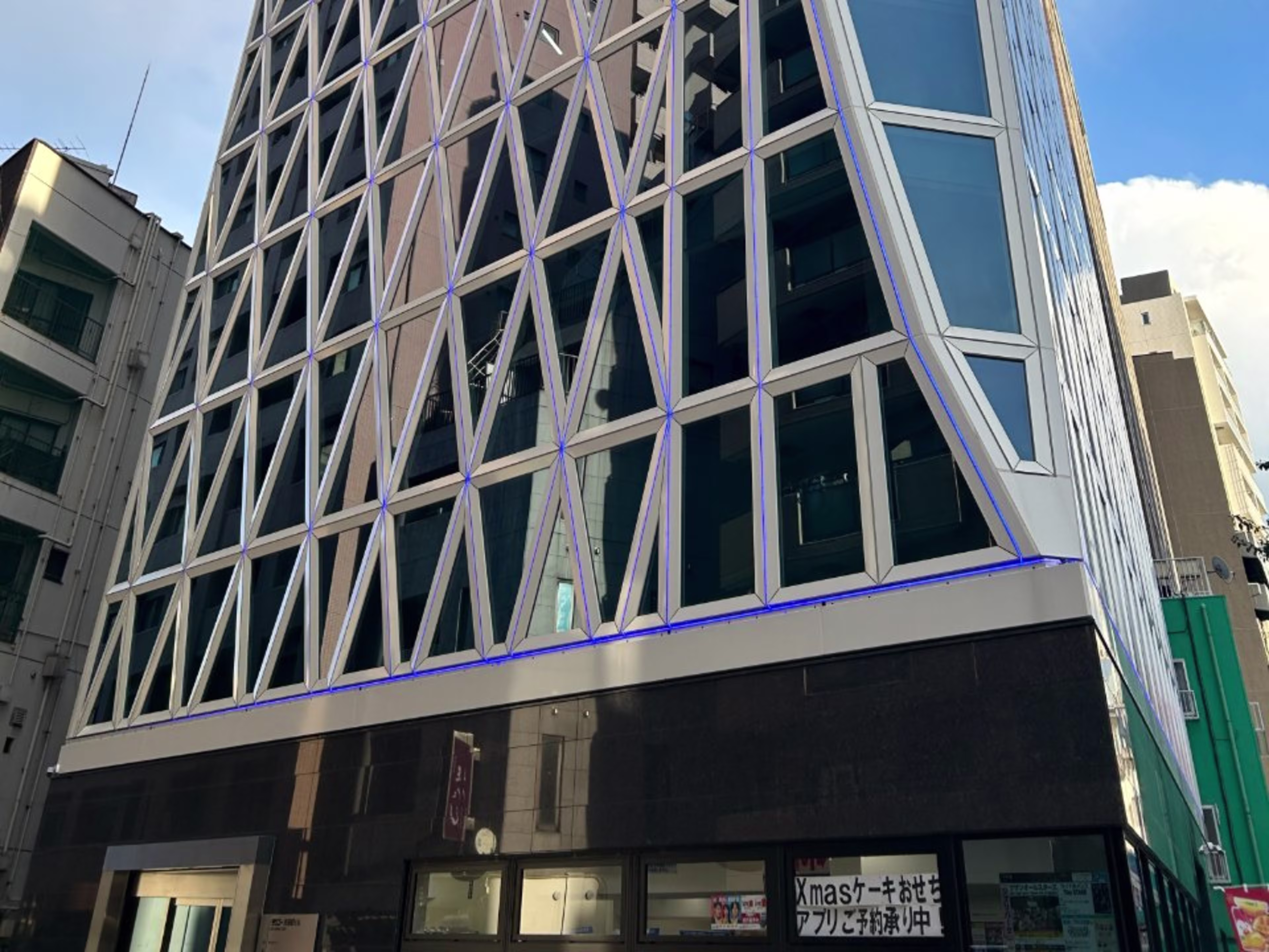 タクエー吉田町ビル