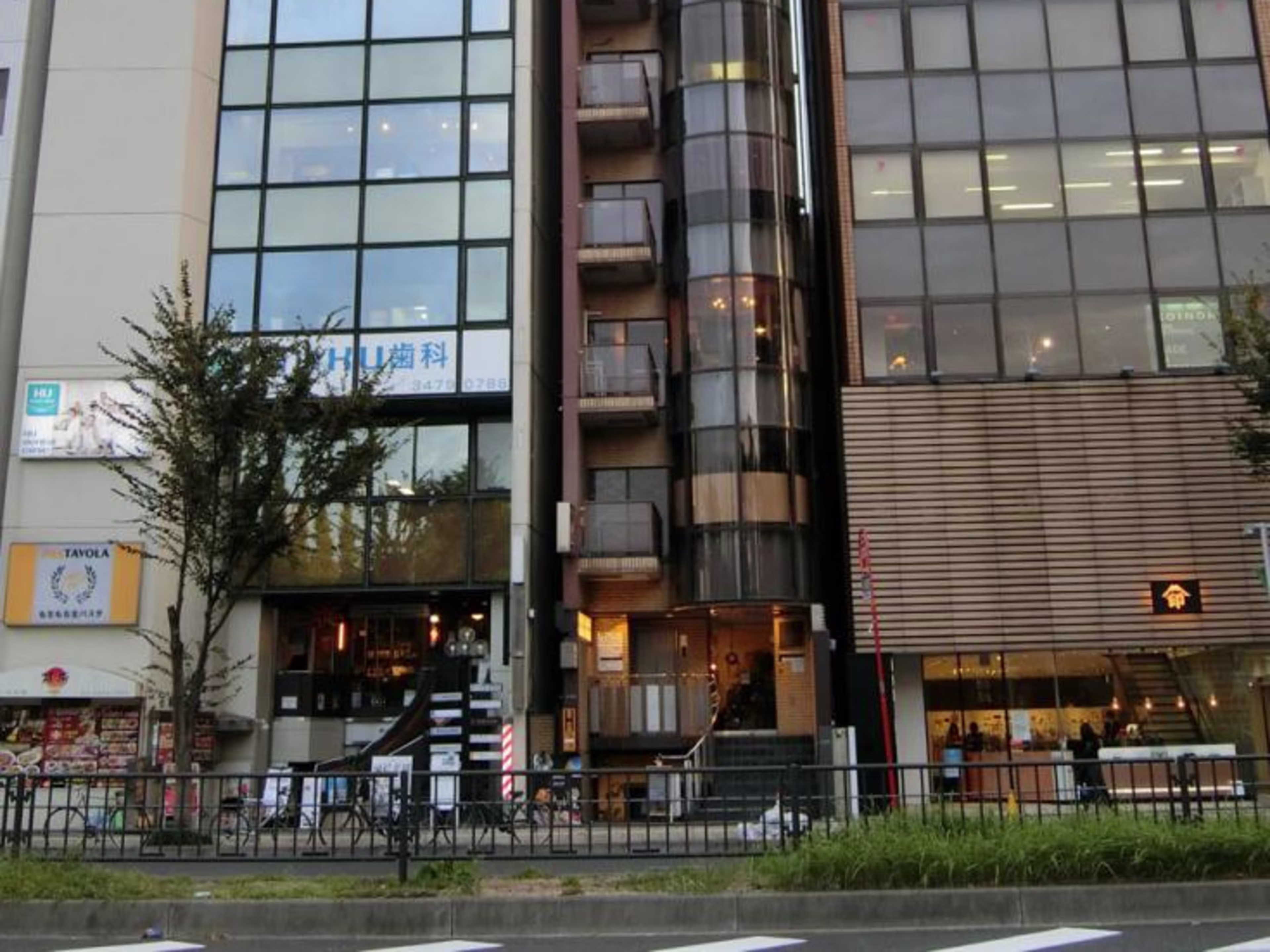 南青山二丁目ビル