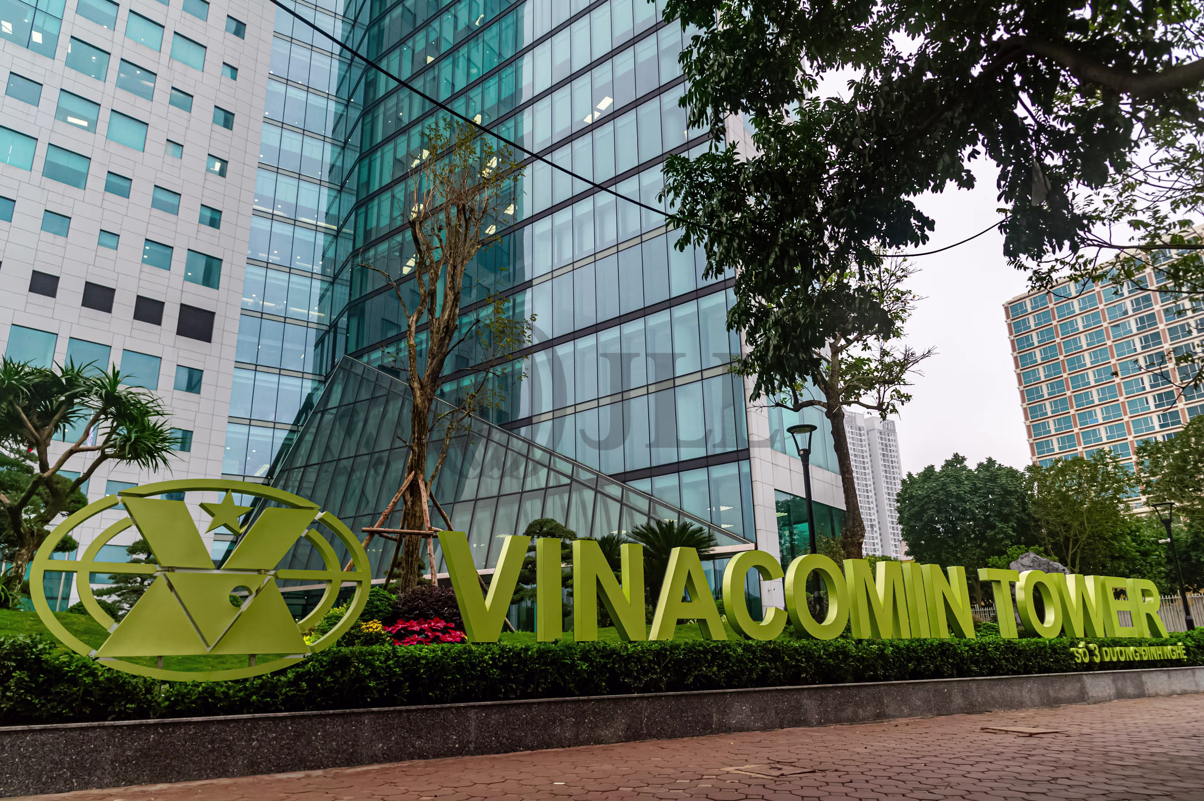 3 Duong Dinh Nghe Street, Yen Hoa Ward, Cau Giay District, Hanoi