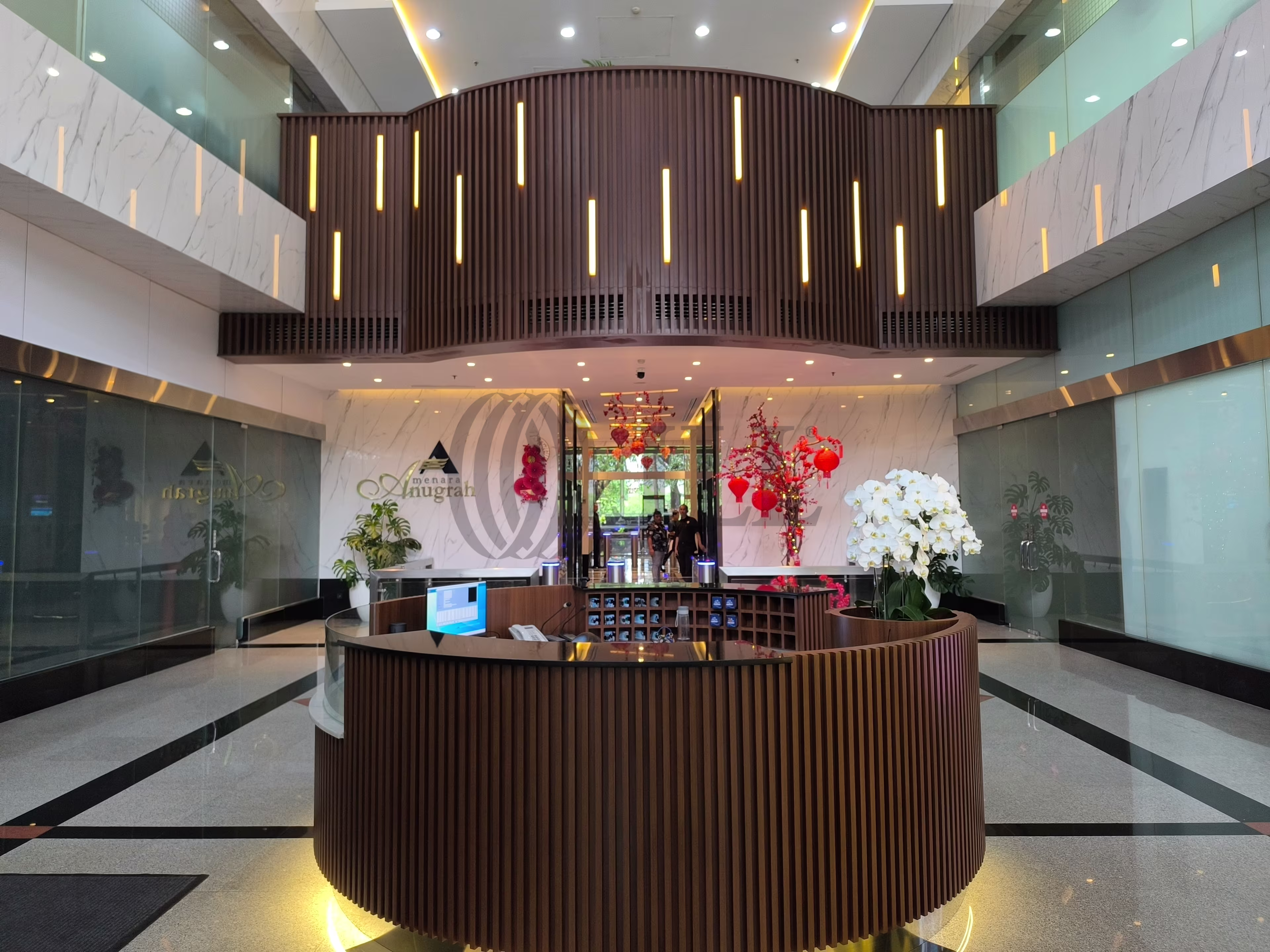 Jl. Mega Kuningan Lot 8.6 - 8.7