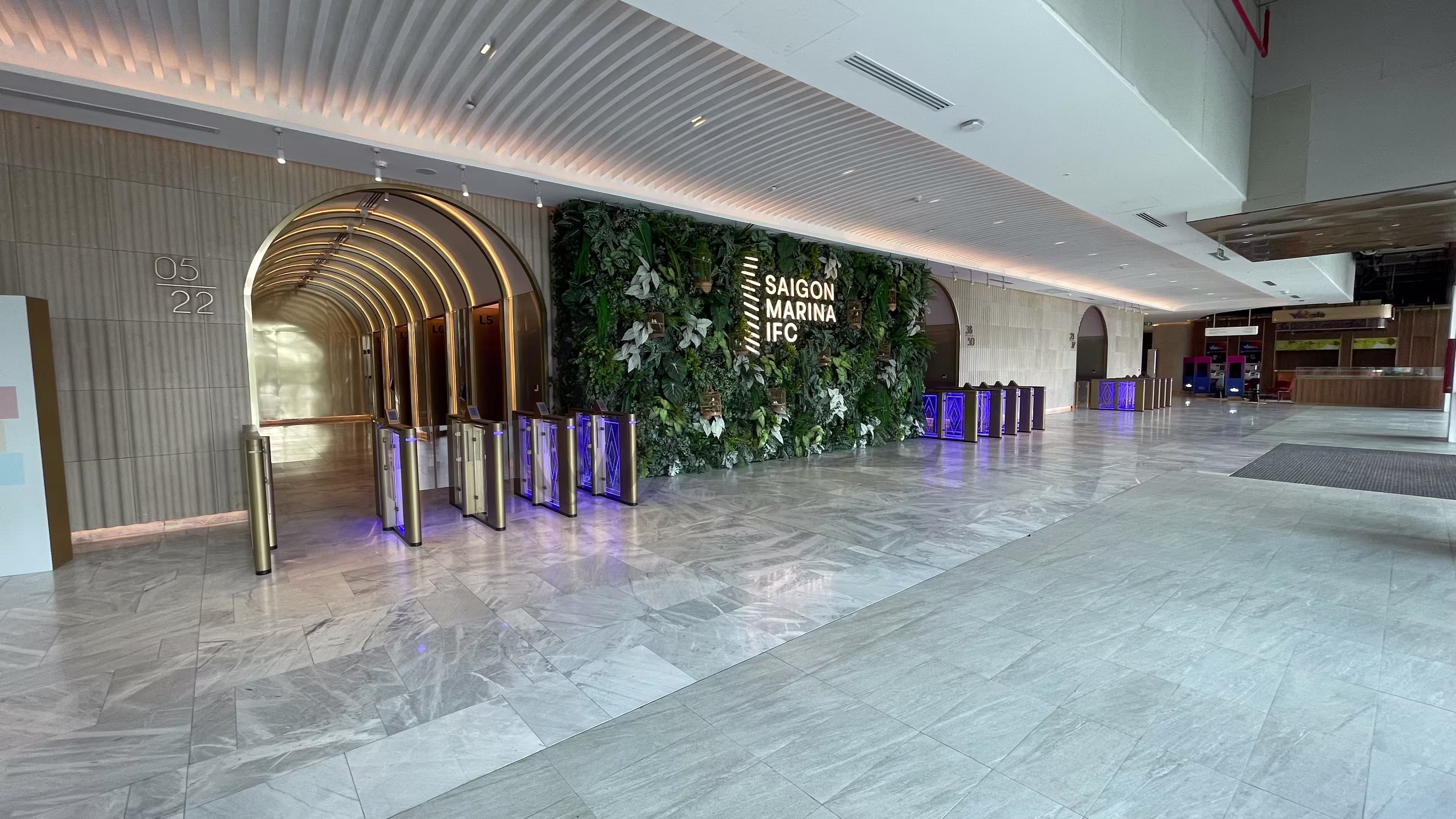 2 Tôn Đức Thắng, phường Bến Nghé