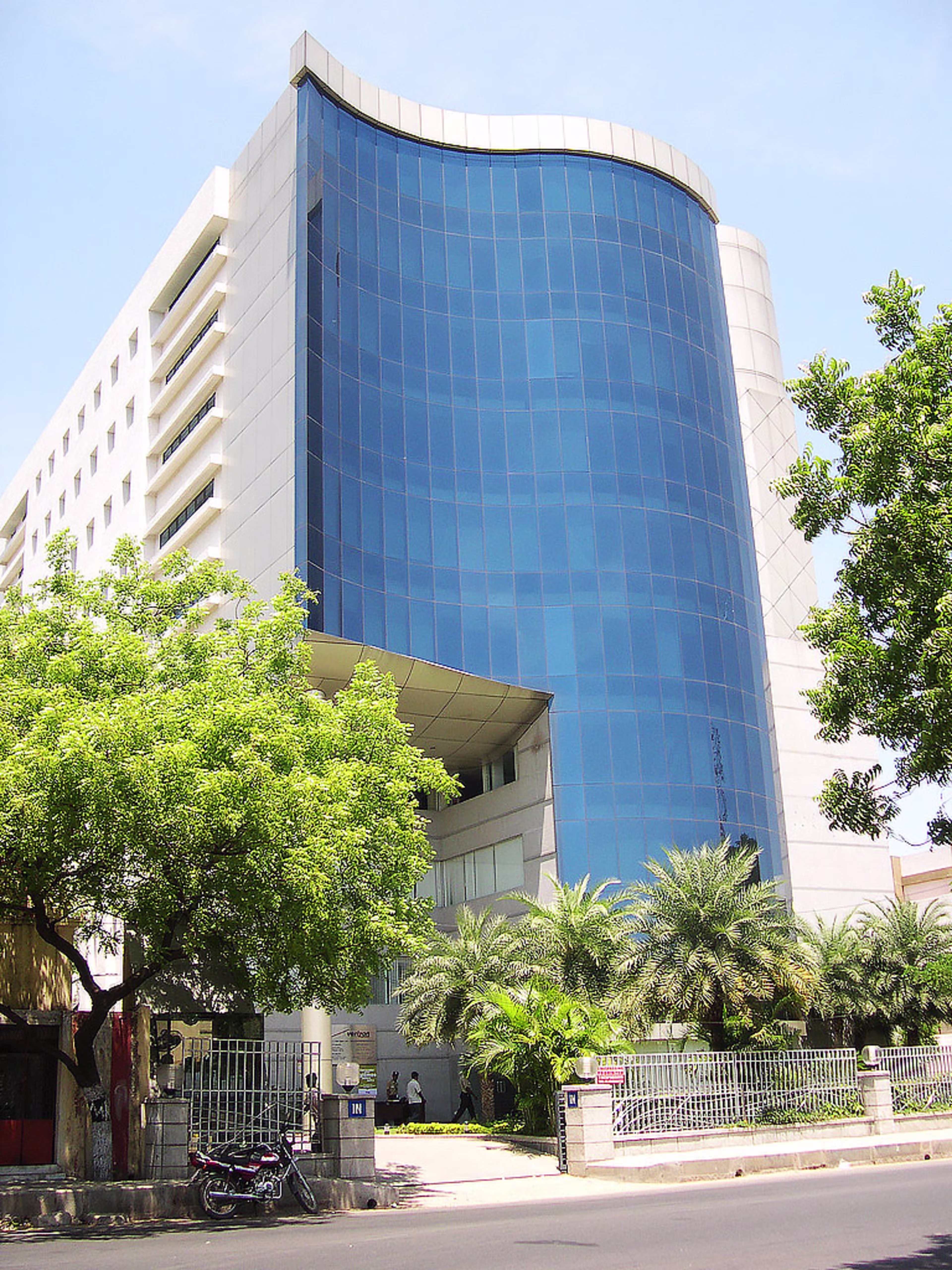 Sardar Patel Road, Little Mount
