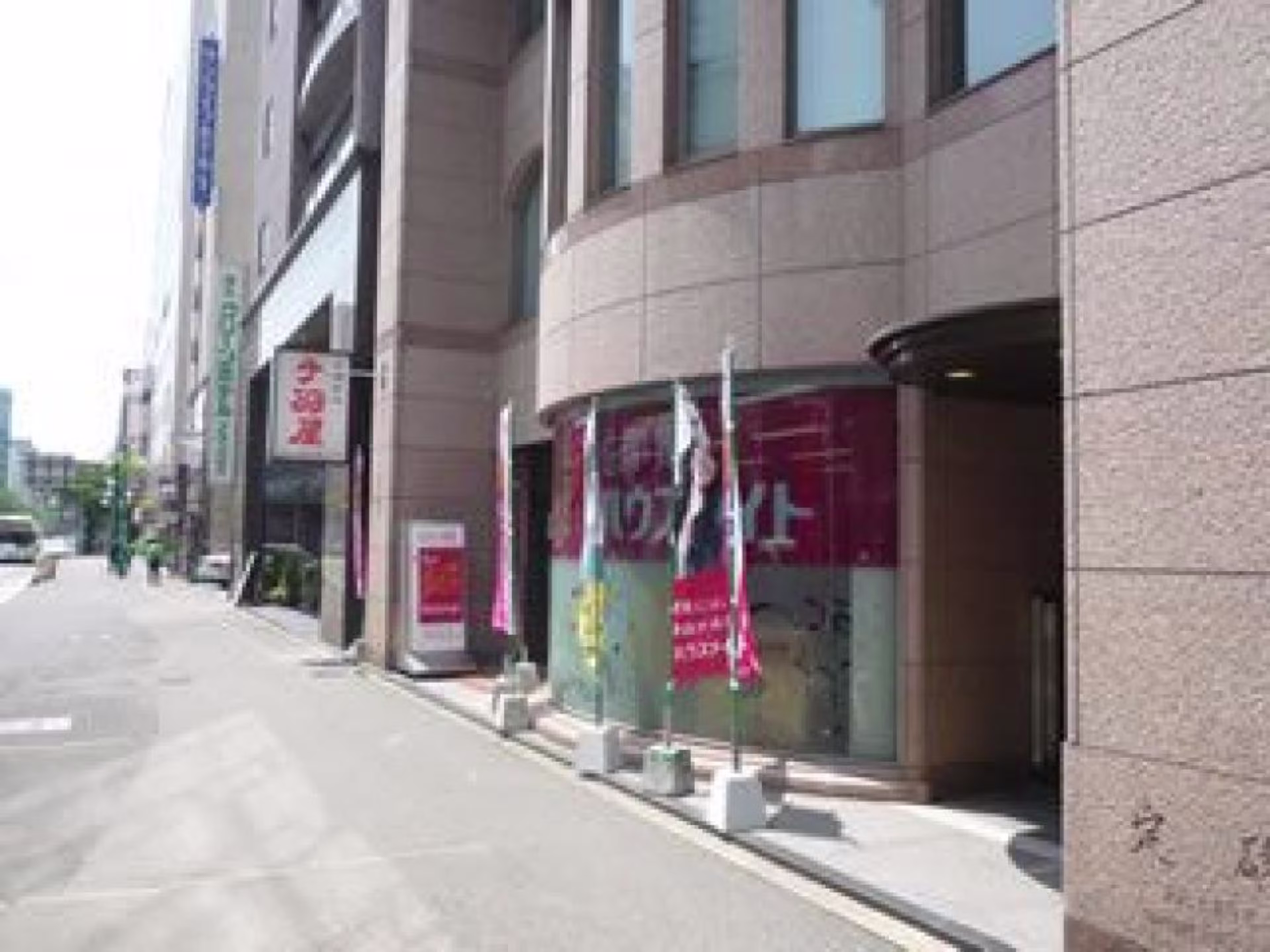 博多駅中央街4-8