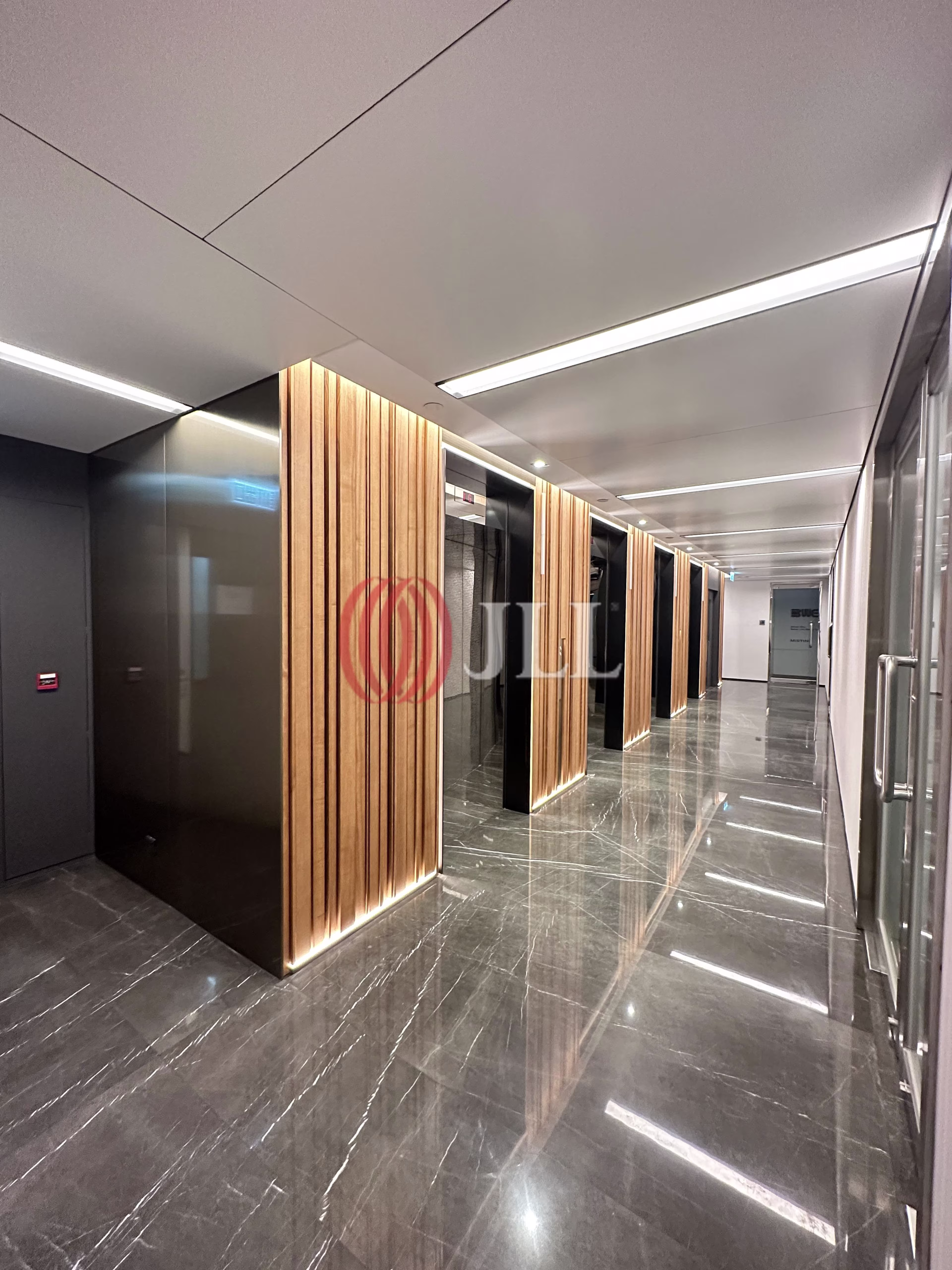 告士打道 258-262 號