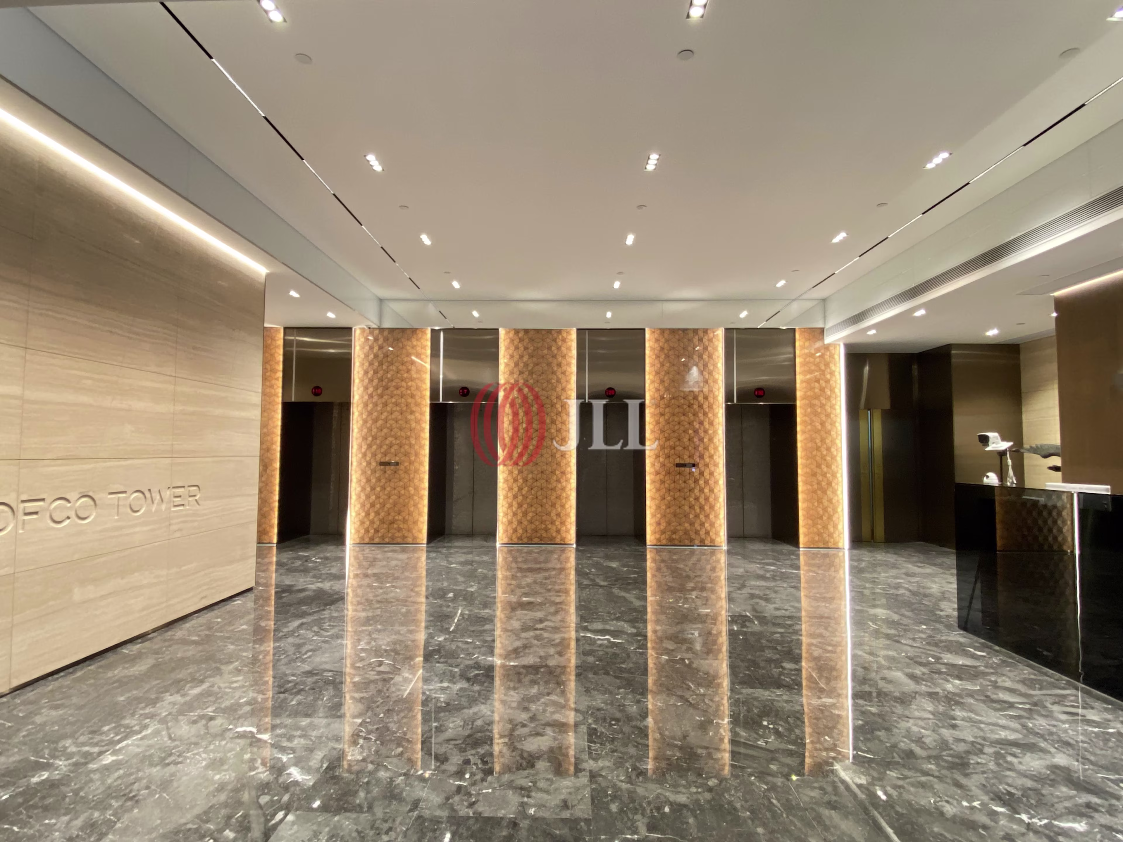 告士打道 258-262 號