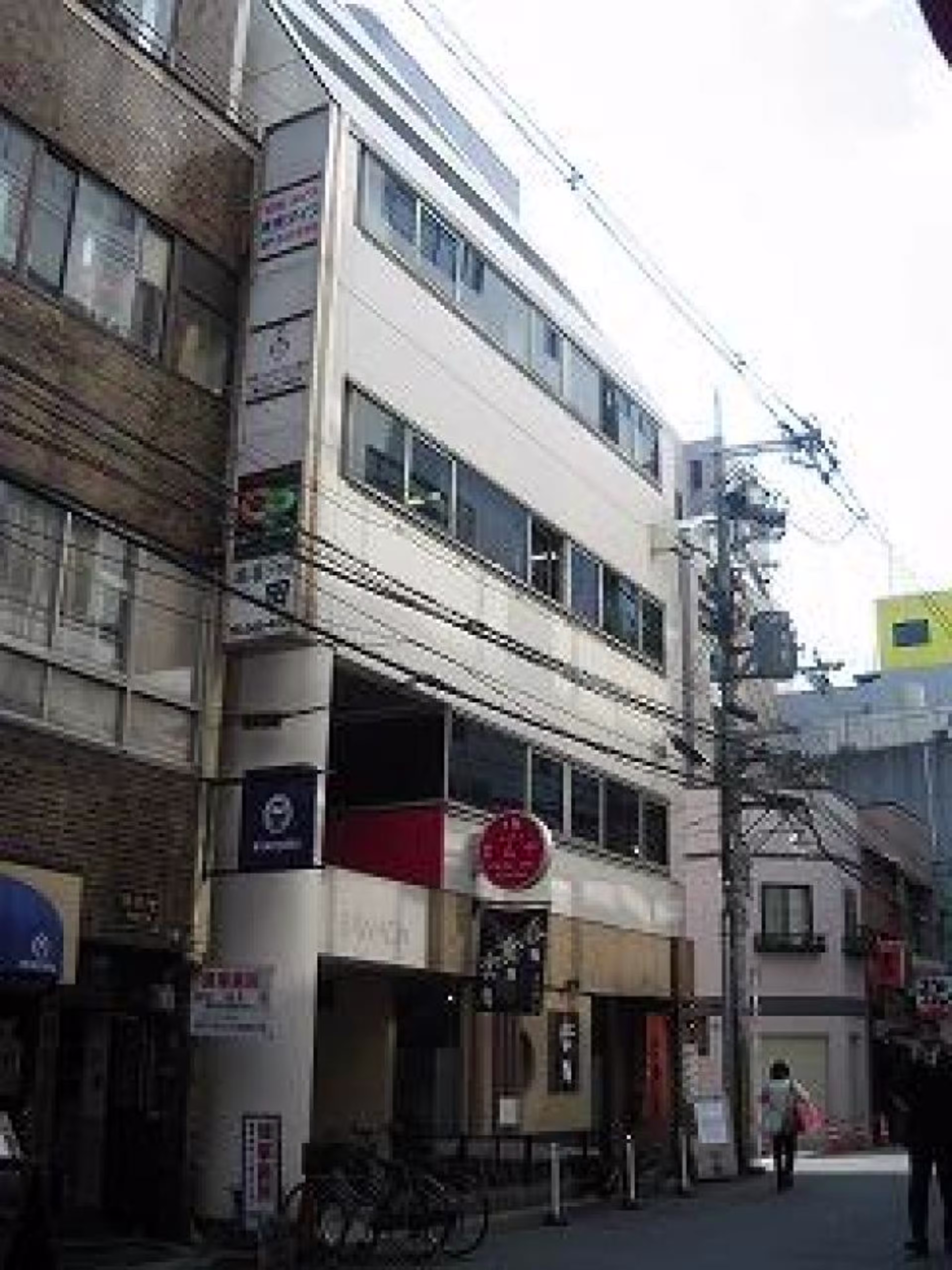曽根崎新地2-1-13