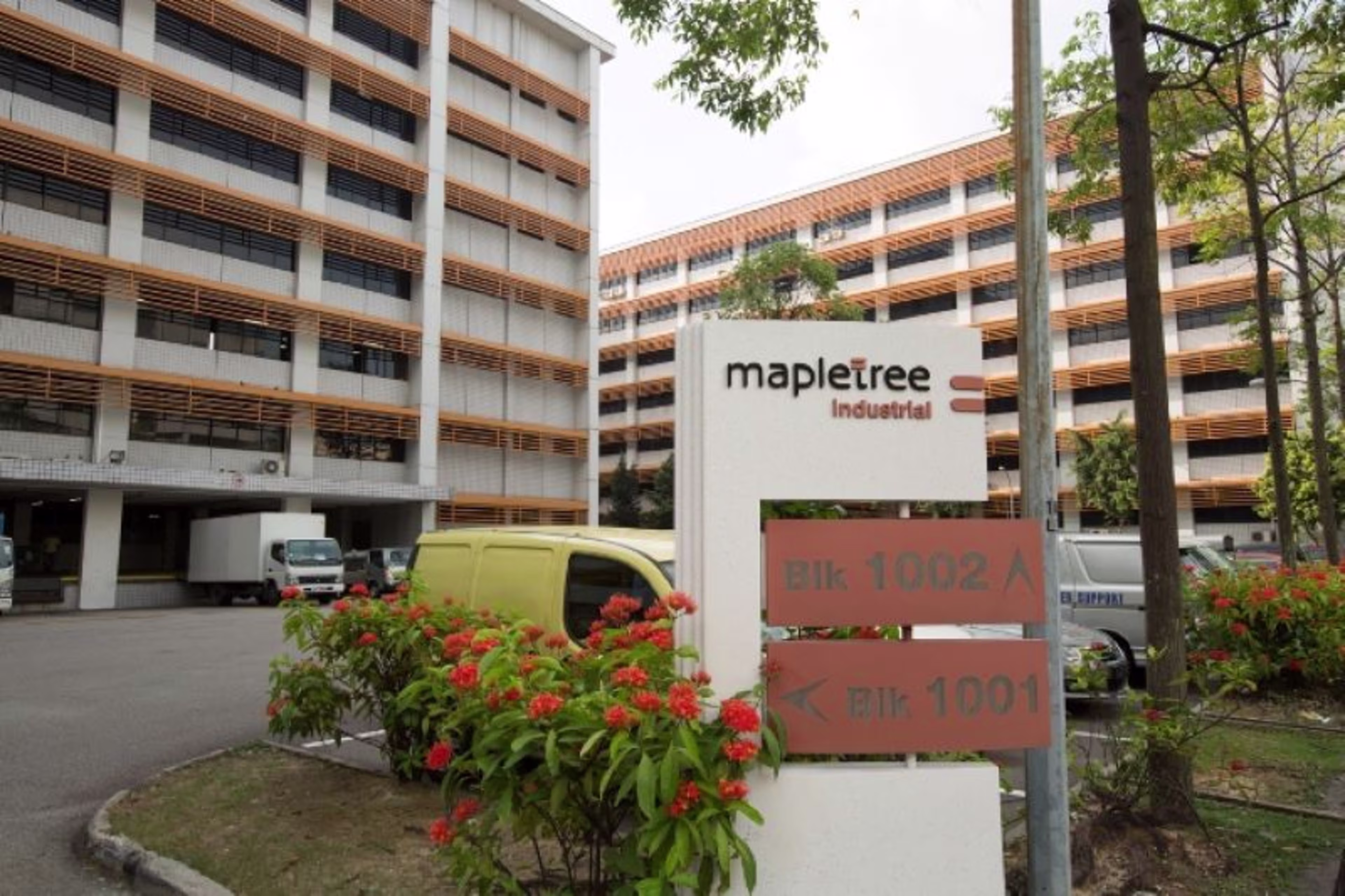 1002 Jalan Bukit Merah