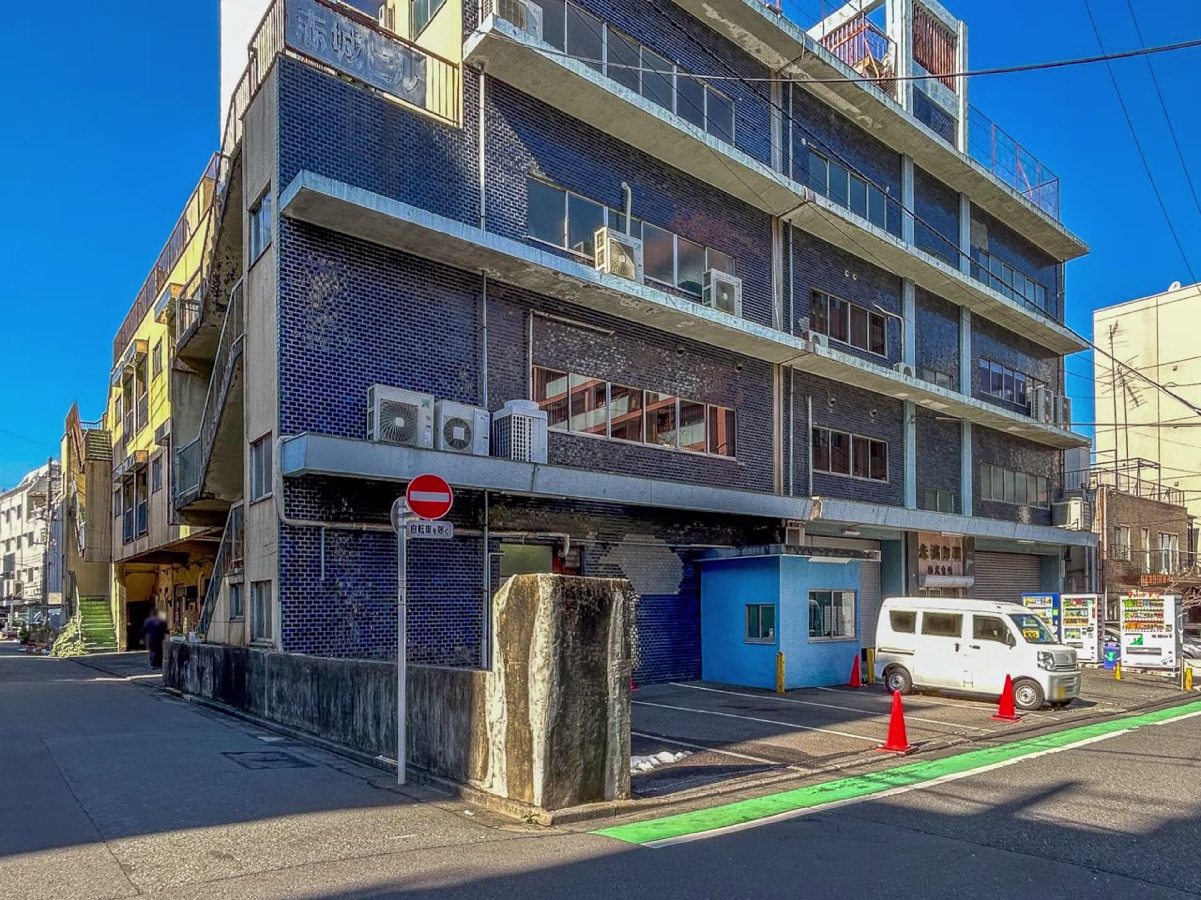 築地町13