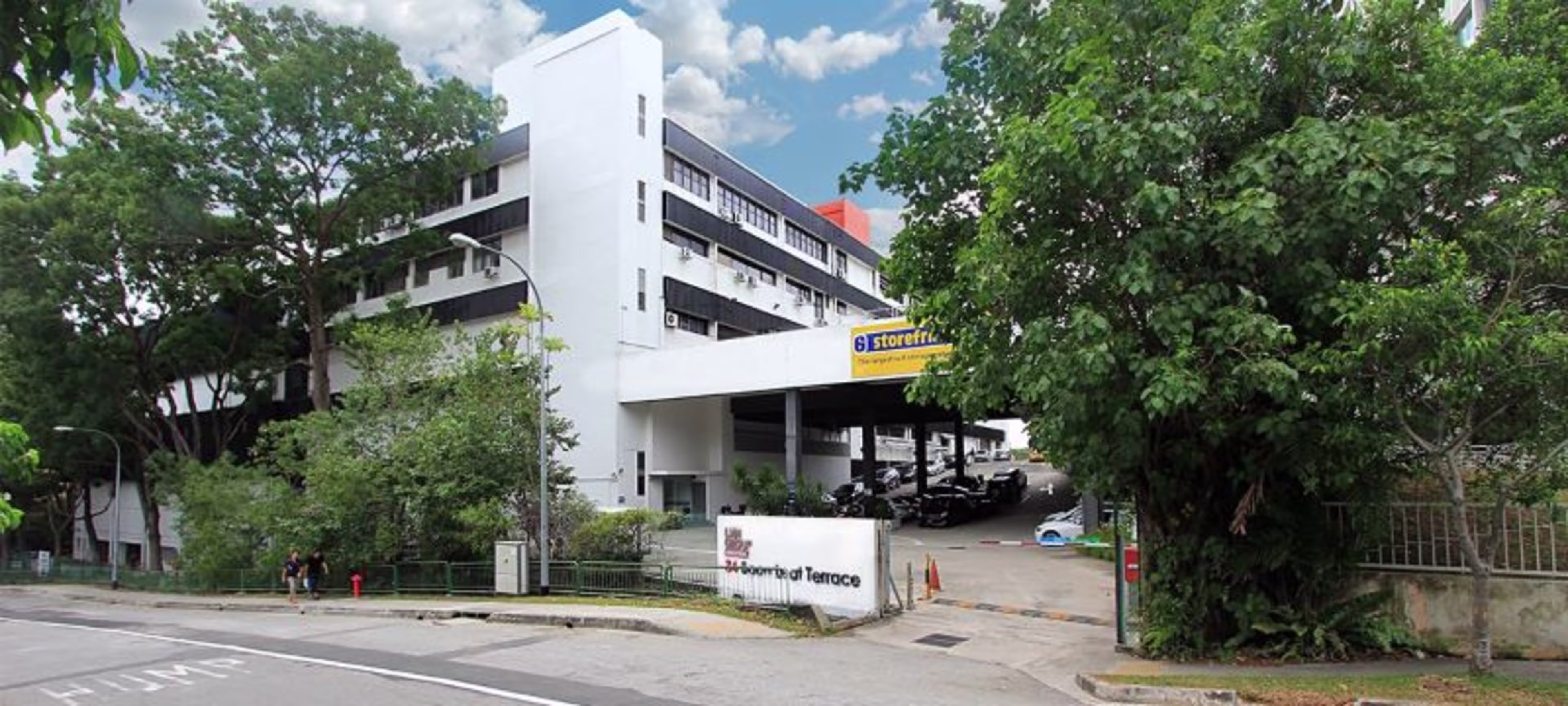 34 Boon Leat Terrace