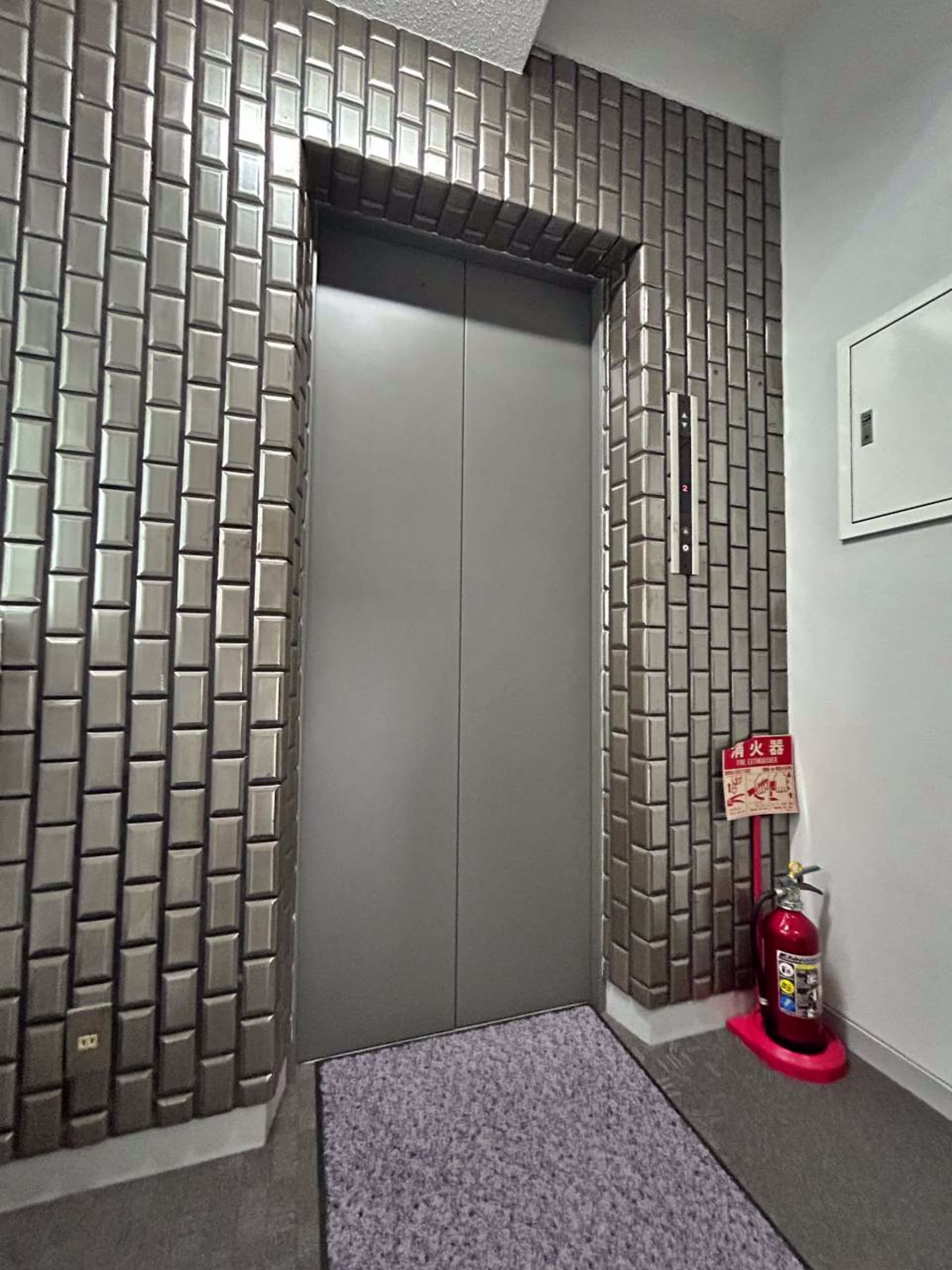 神田和泉町1-13-13