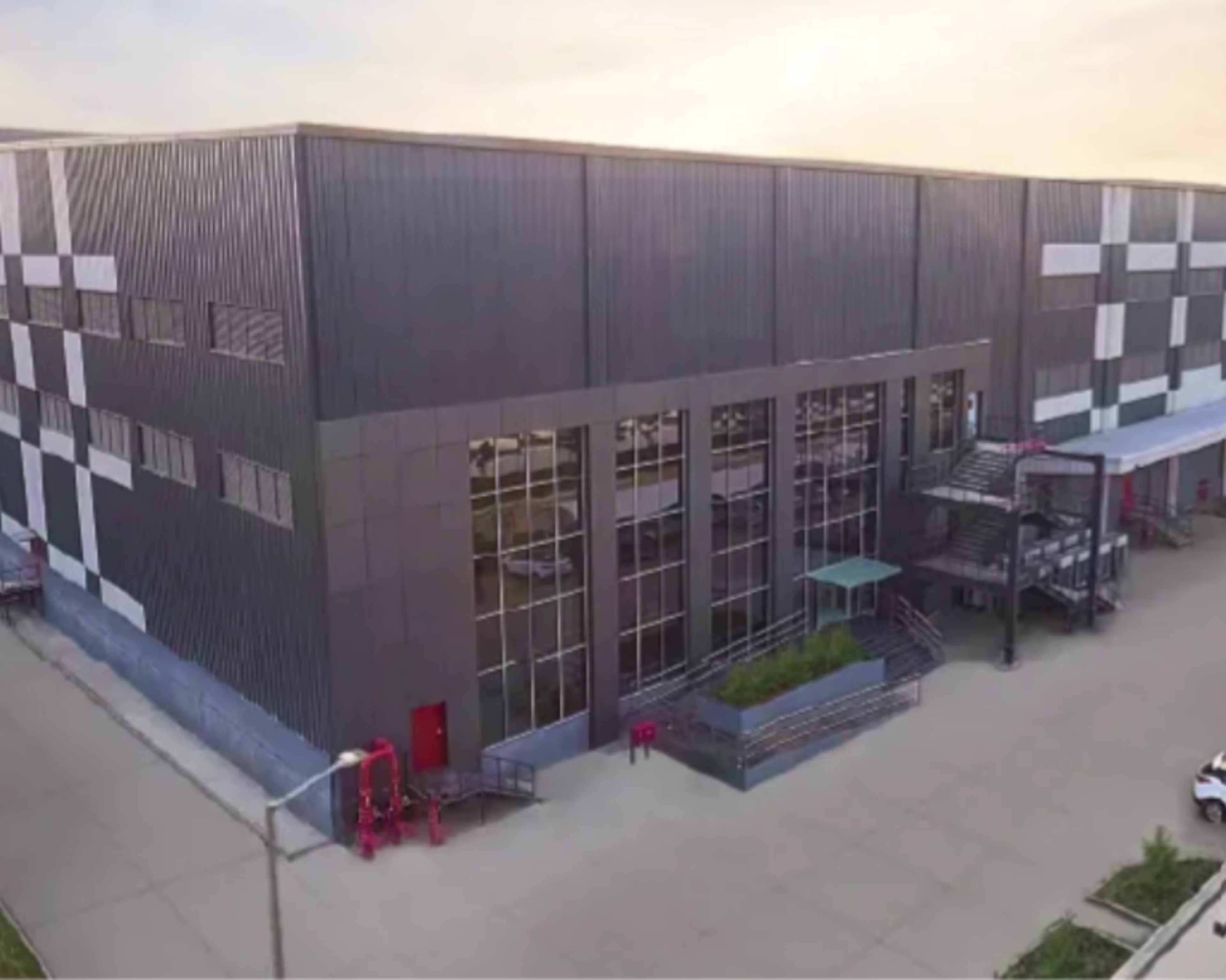 Built to Suit in Taloja