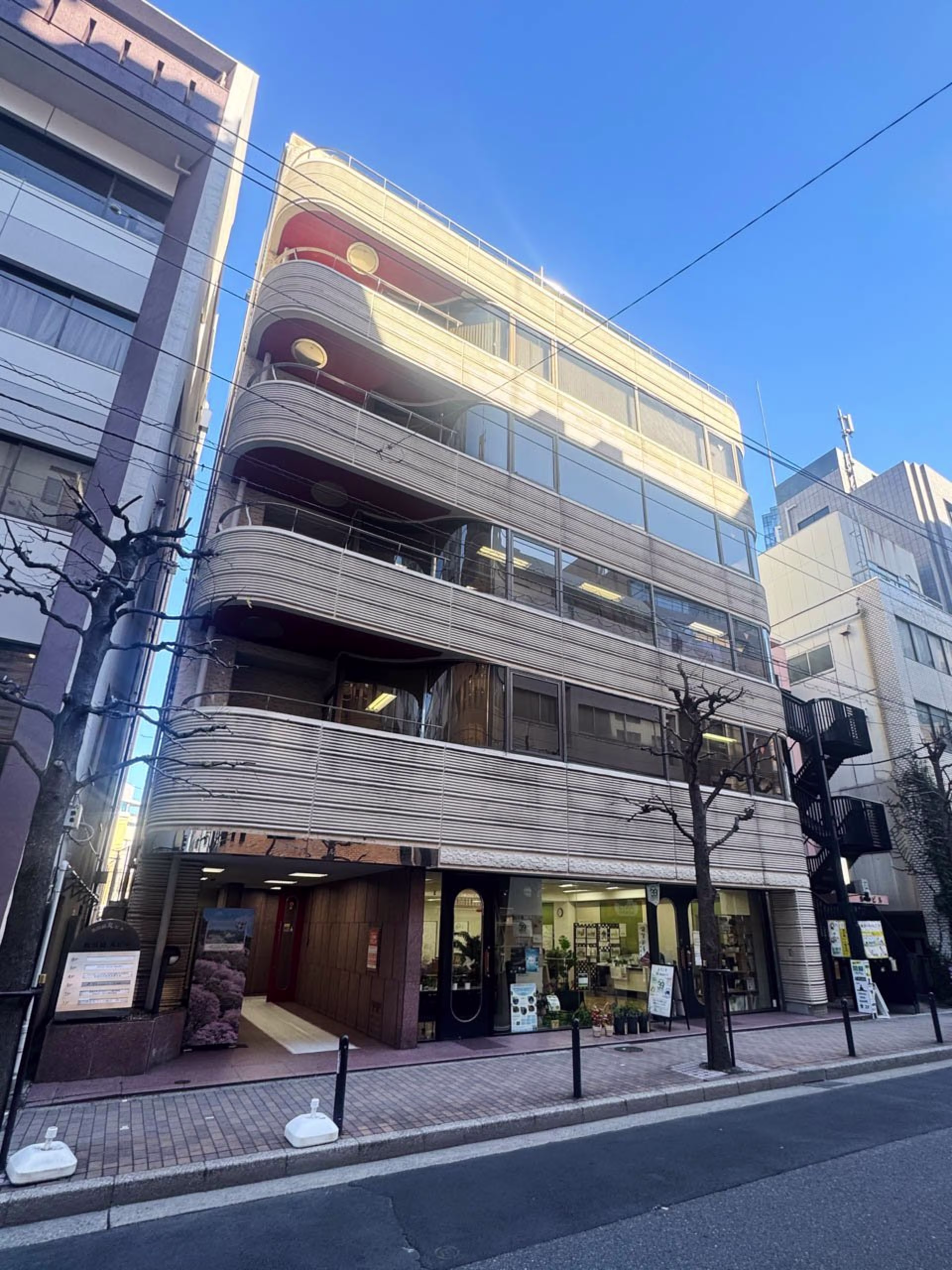 飯田橋3-9-7