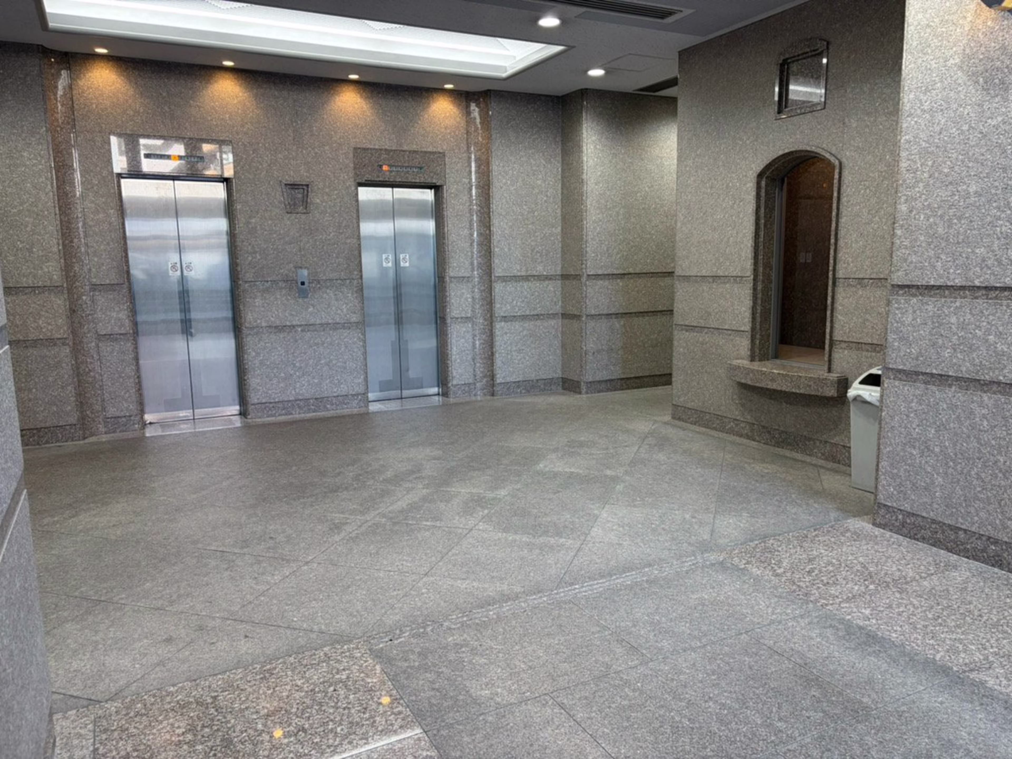 博多駅東3-13-28