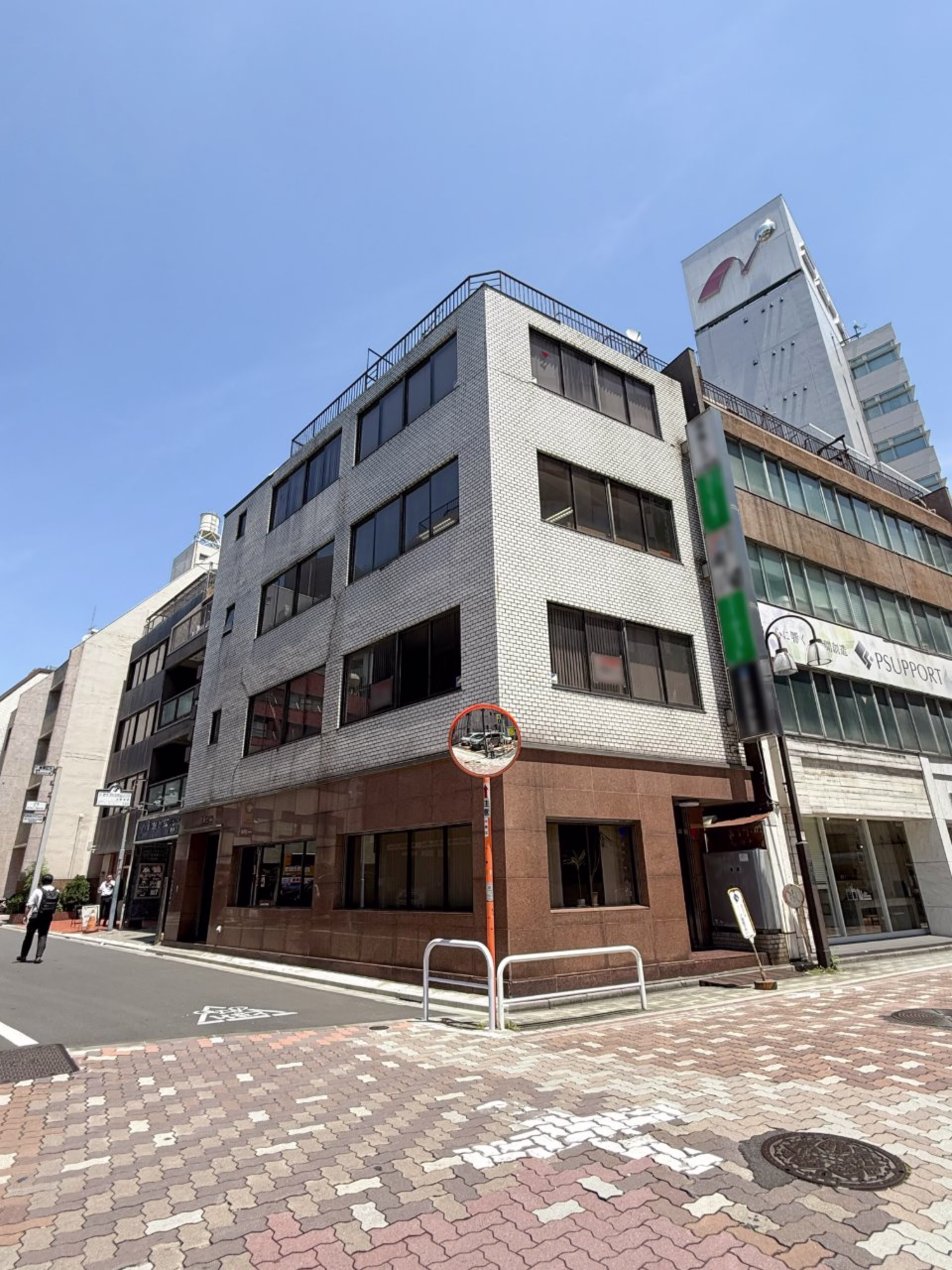 東上野3-15-3