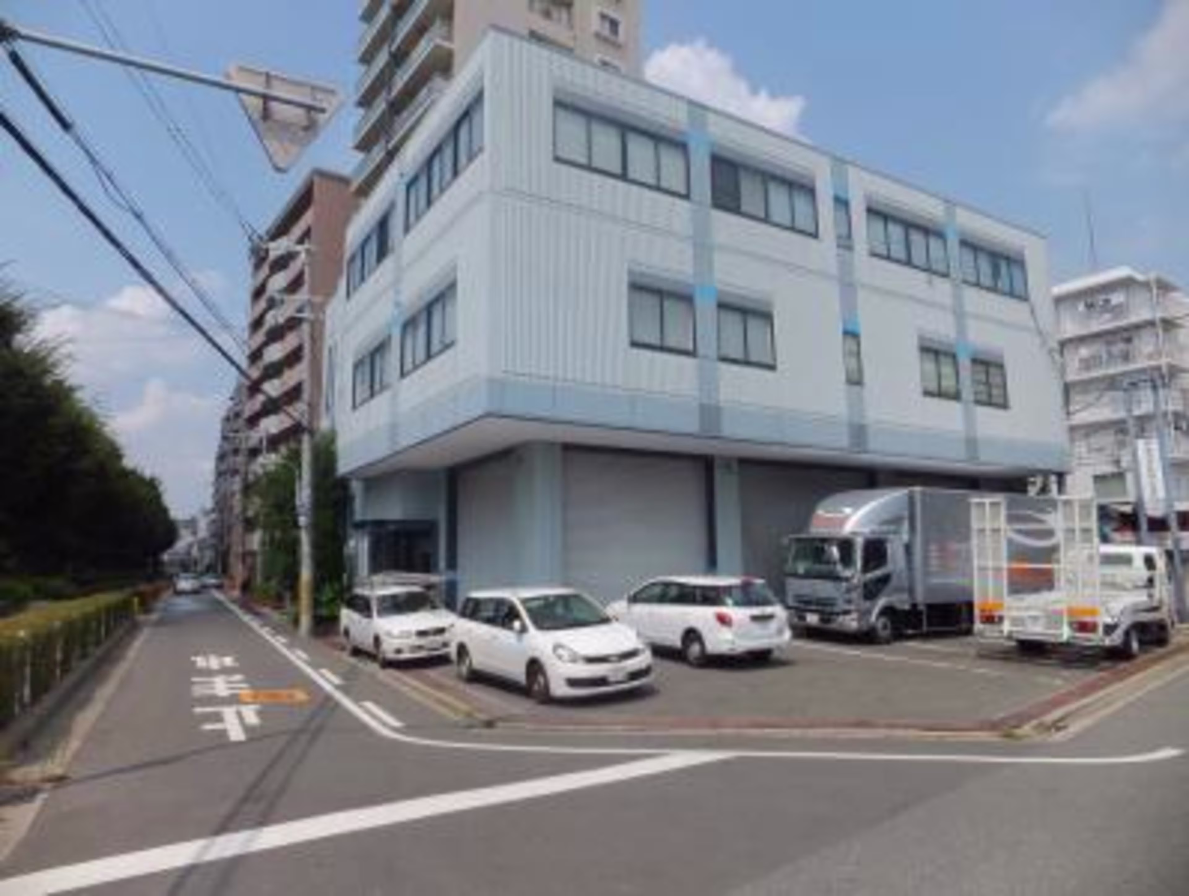 吹田市南金田1丁目倉庫事務所