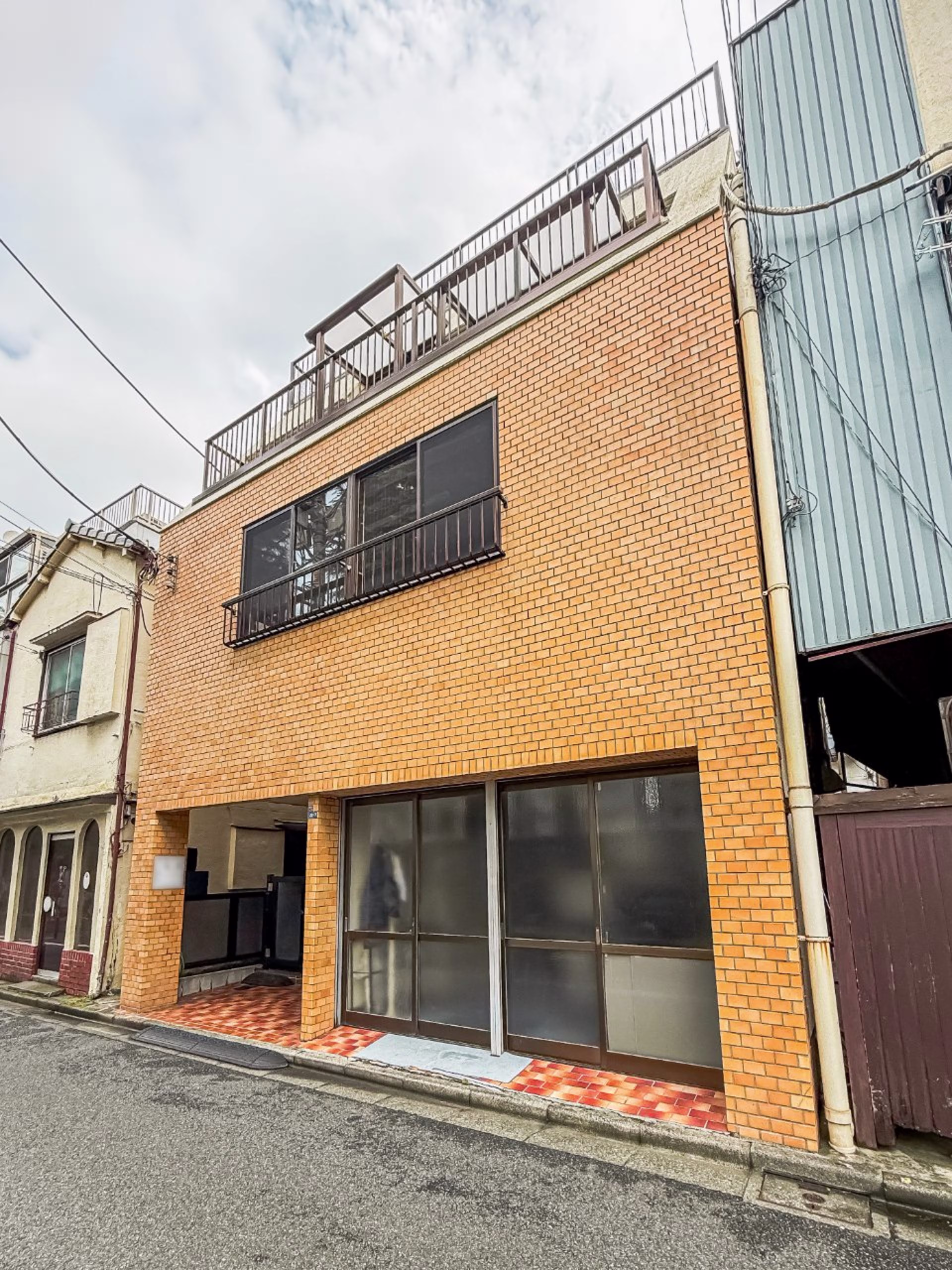 西新宿7-22-7